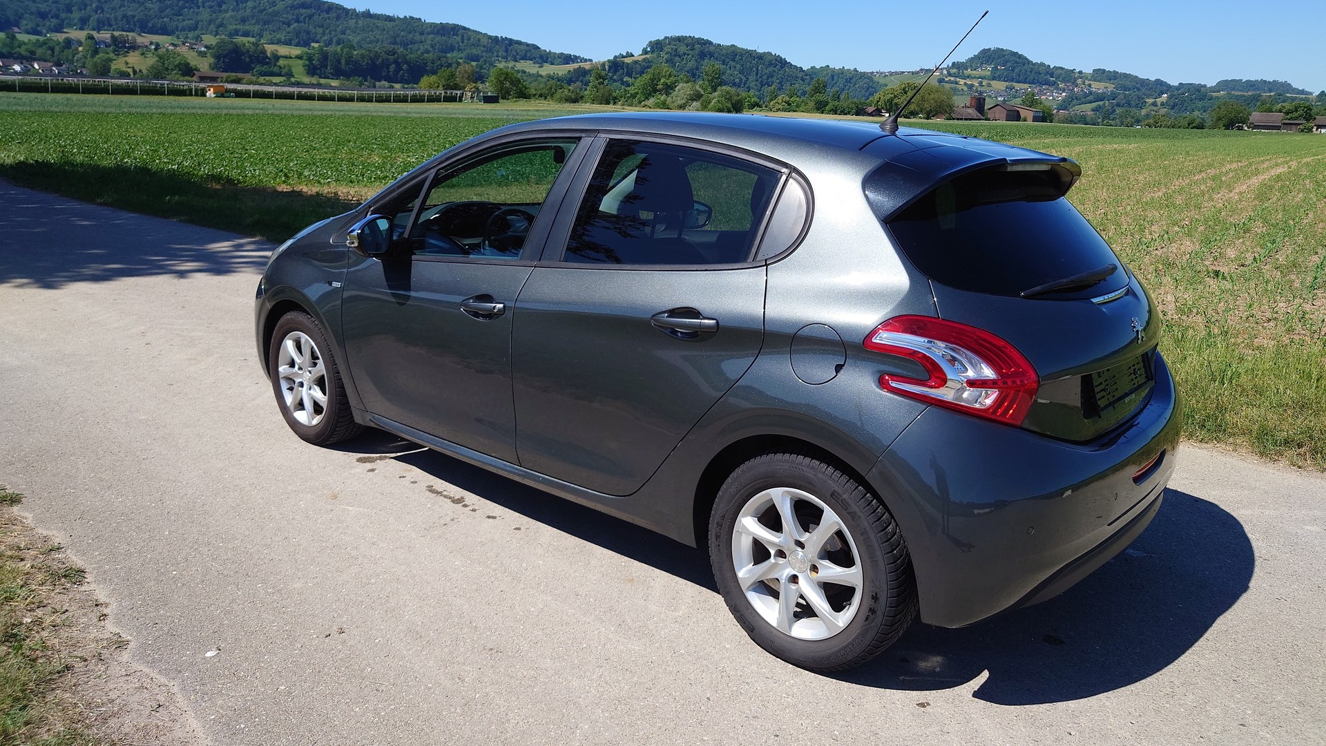PEUGEOT 208 1.2 e-VTI Active EGS5-showroom-element-2