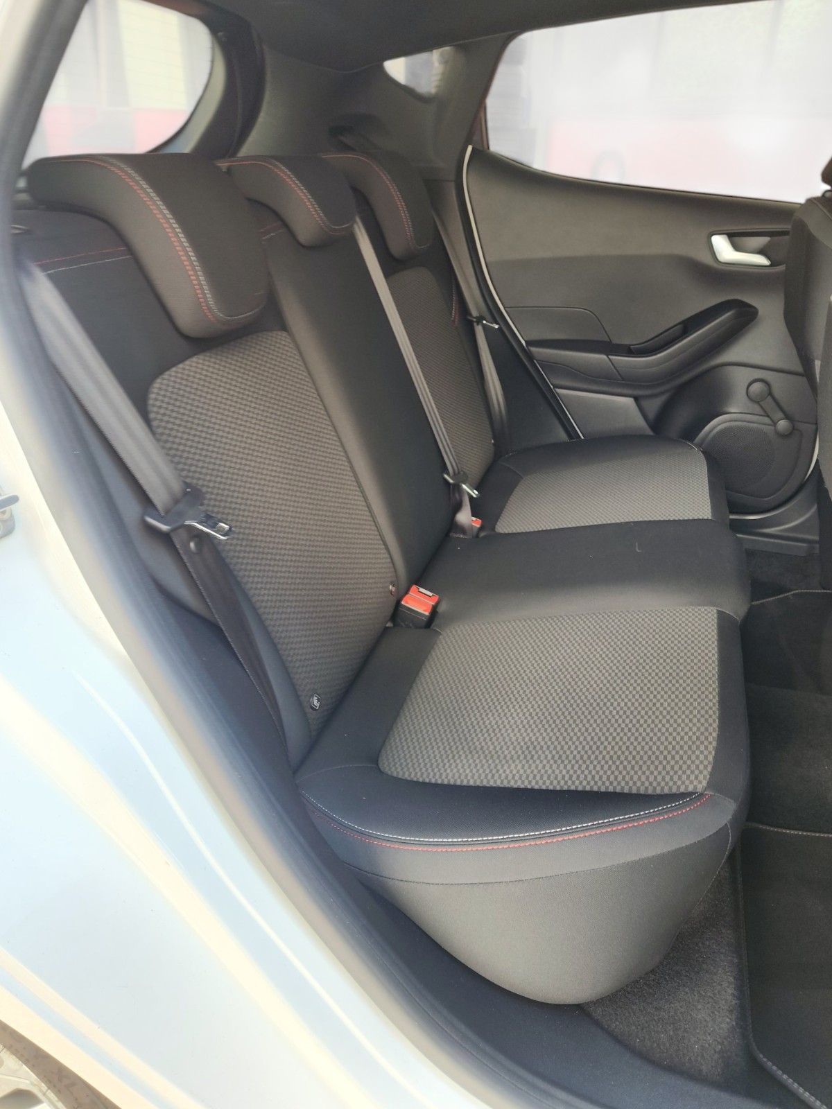 FORD Fiesta 1.0 SCTi ST Line Automat-image-11