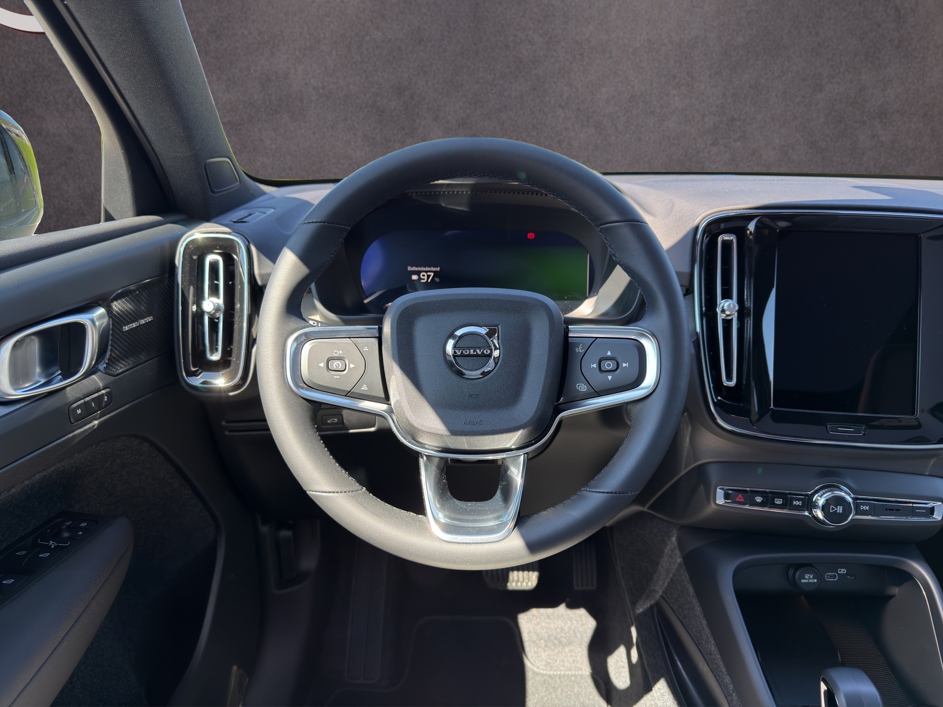 VOLVO EC40 Twin Performance Ultra AWD-image-14