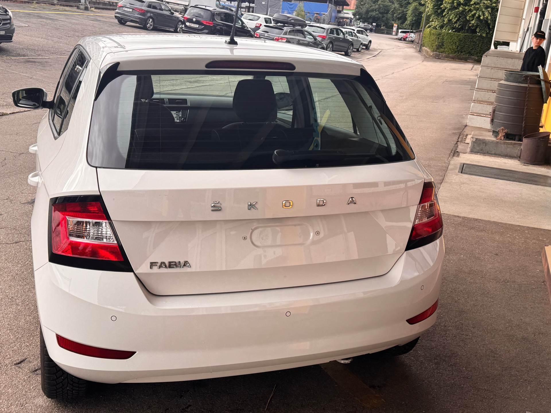 SKODA Fabia 1.0 TSI Ambition DSG-image-3