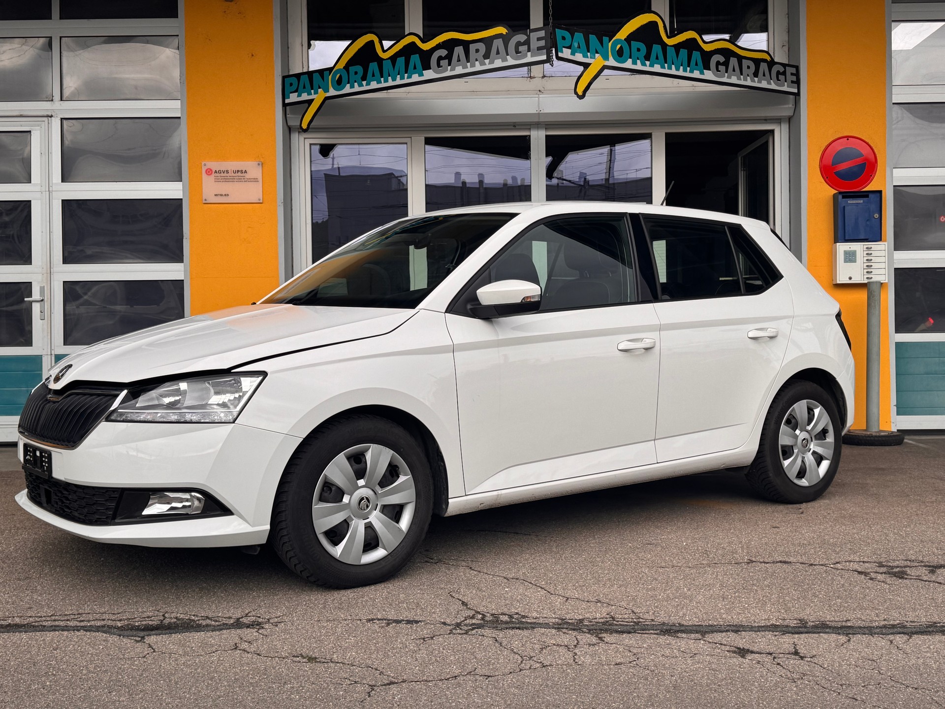 SKODA Fabia 1.0 TSI Ambition DSG-image-2