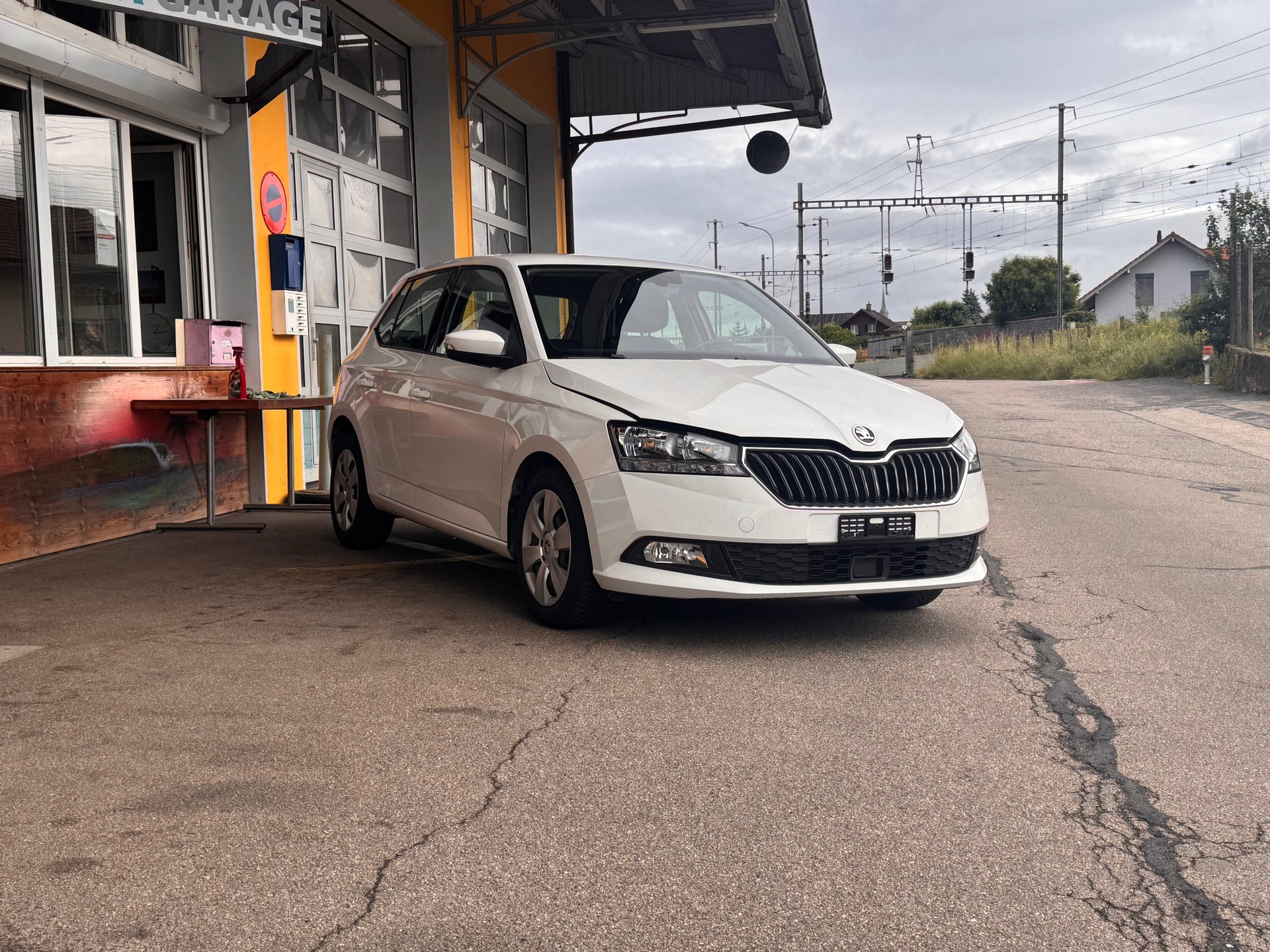 SKODA Fabia 1.0 TSI Ambition DSG-image-1