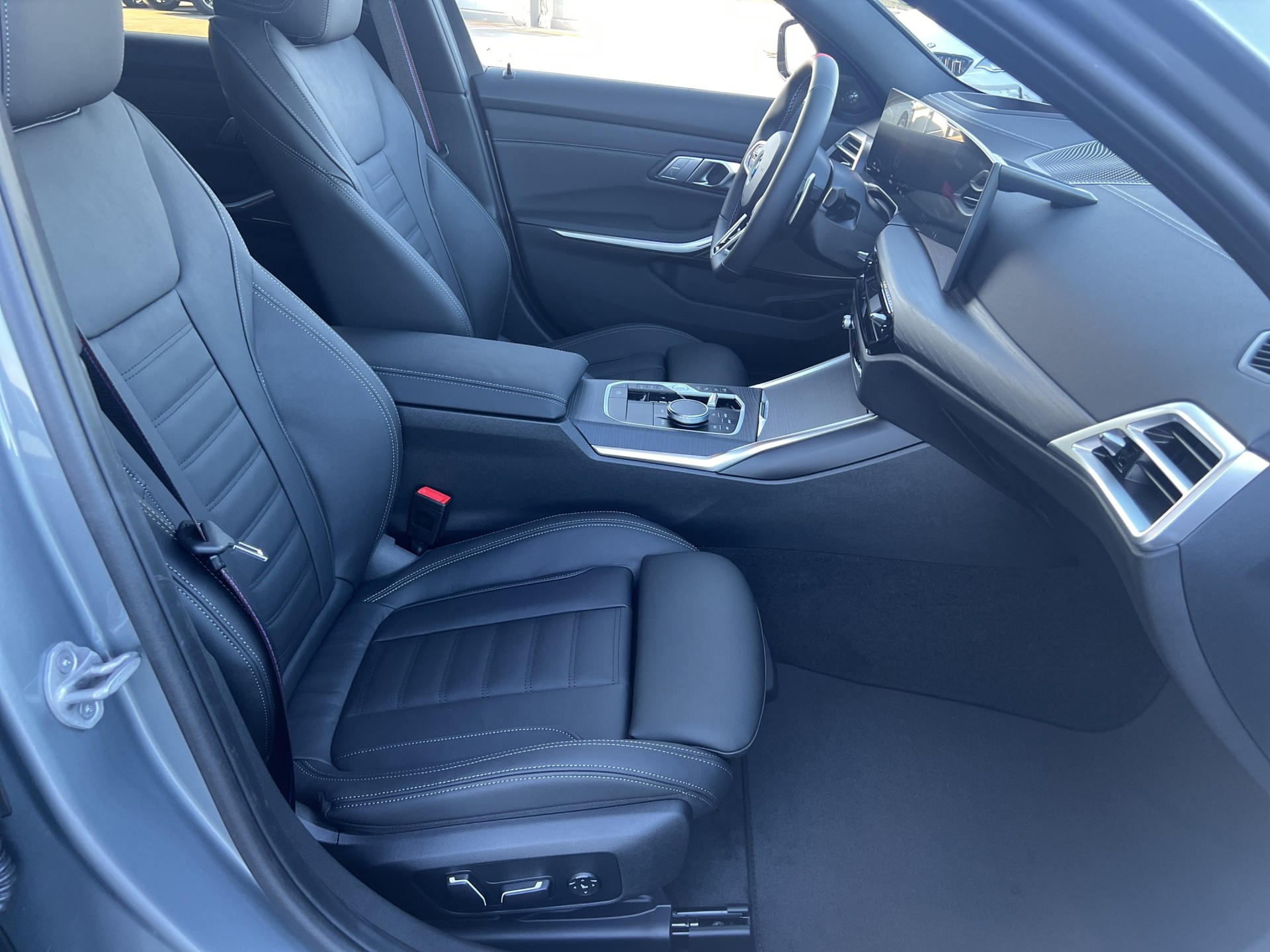 BMW M340i xDr 48V T MSportPro-image-22