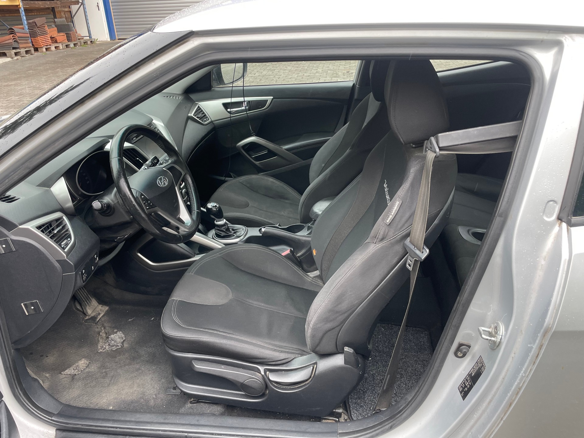 HYUNDAI Veloster 1.6 GDI-image-9