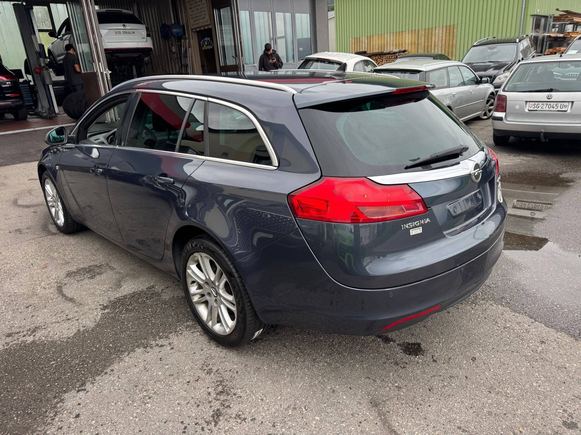 OPEL Insignia Sports Tourer 2.0 CDTI Sport 4WD-image-12