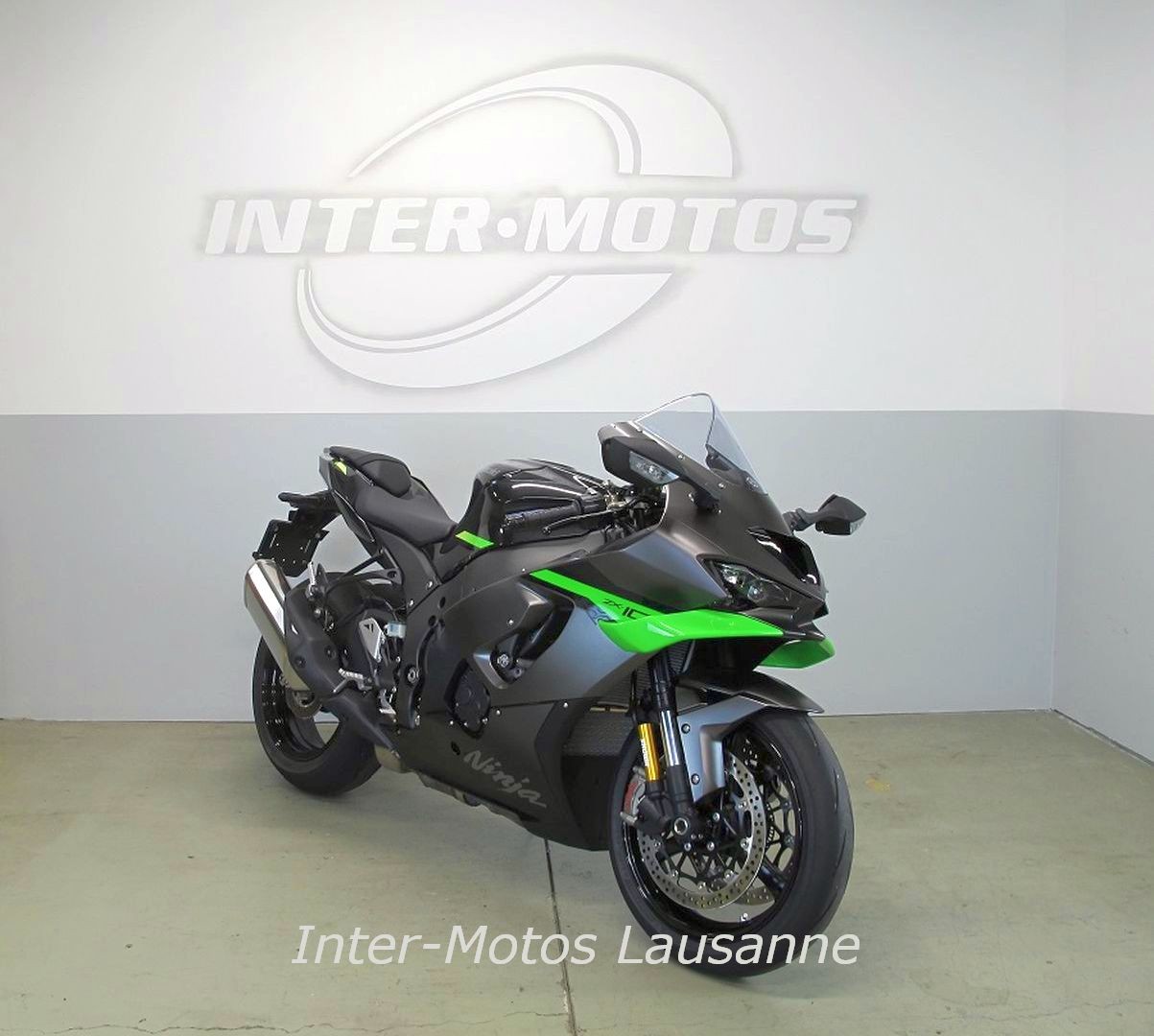 KAWASAKI NINJA ZX 10R-image-1
