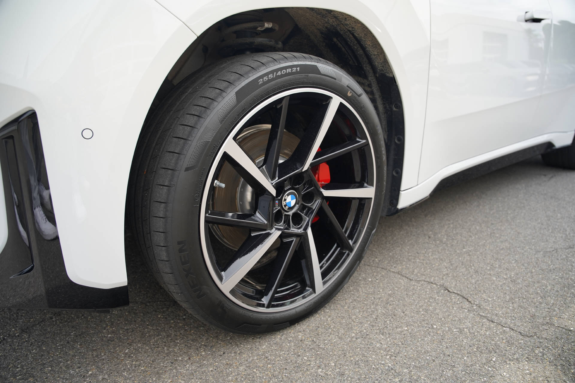 BMW iX3 50 xDrive M Sport Pro-image-5