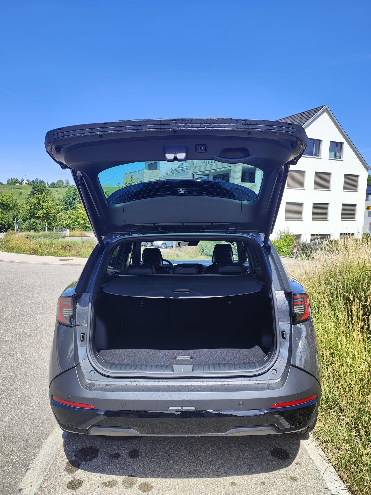 KIA Sportage 1.6 T-GDi Hybrid Black Edition-image-5