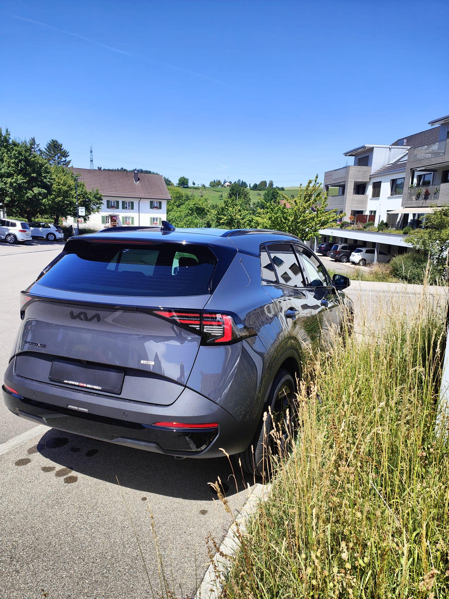 KIA Sportage 1.6 T-GDi Hybrid Black Edition-image-9
