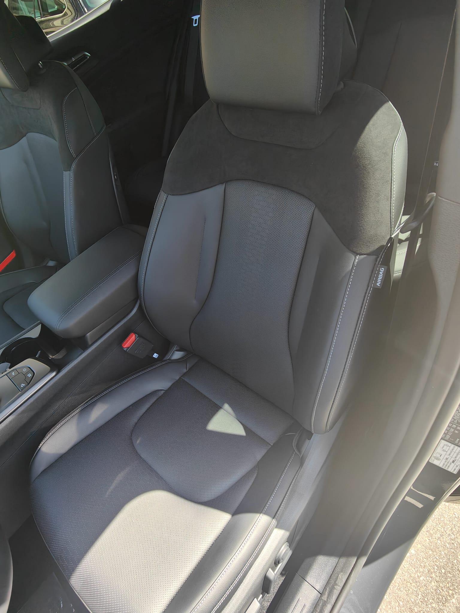 KIA Sportage 1.6 T-GDi Hybrid Black Edition-image-14