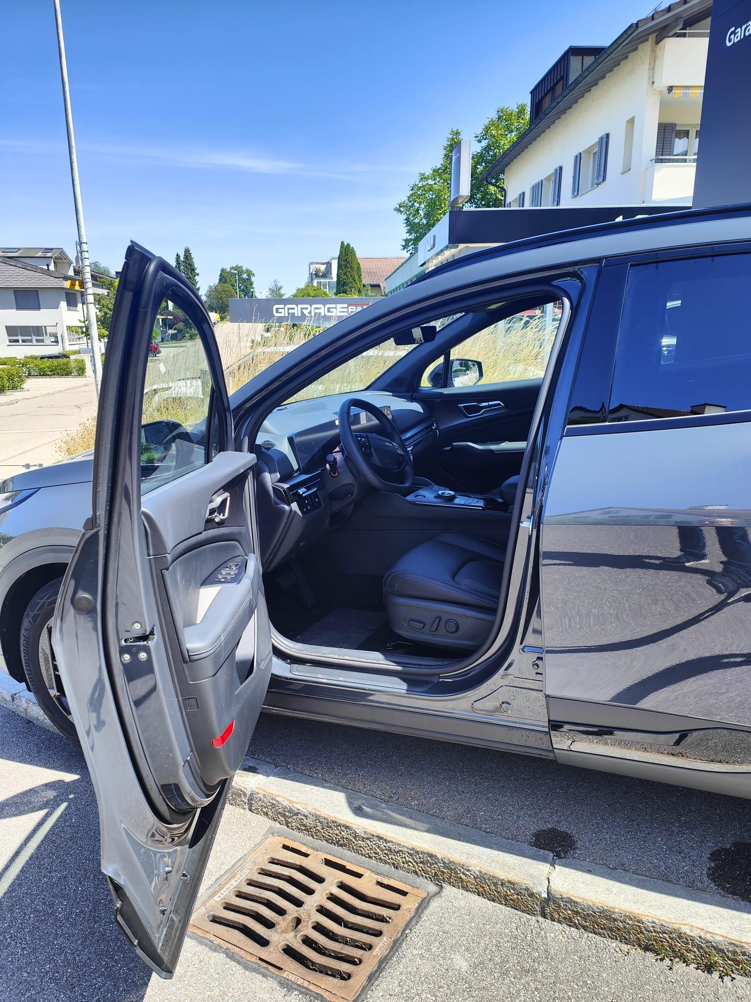 KIA Sportage 1.6 T-GDi Hybrid Black Edition-image-12