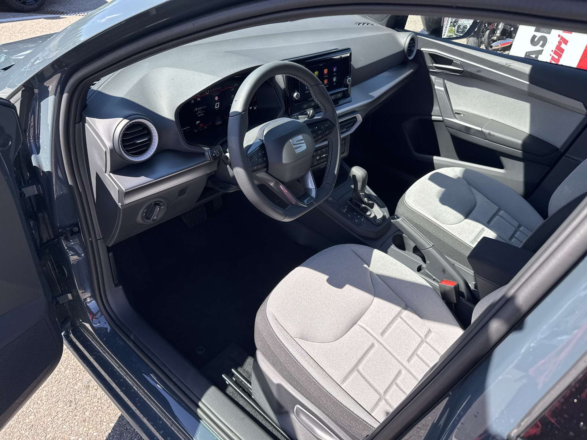 SEAT Ibiza 1.0 EcoTSi FR DSG-Automat-image-5