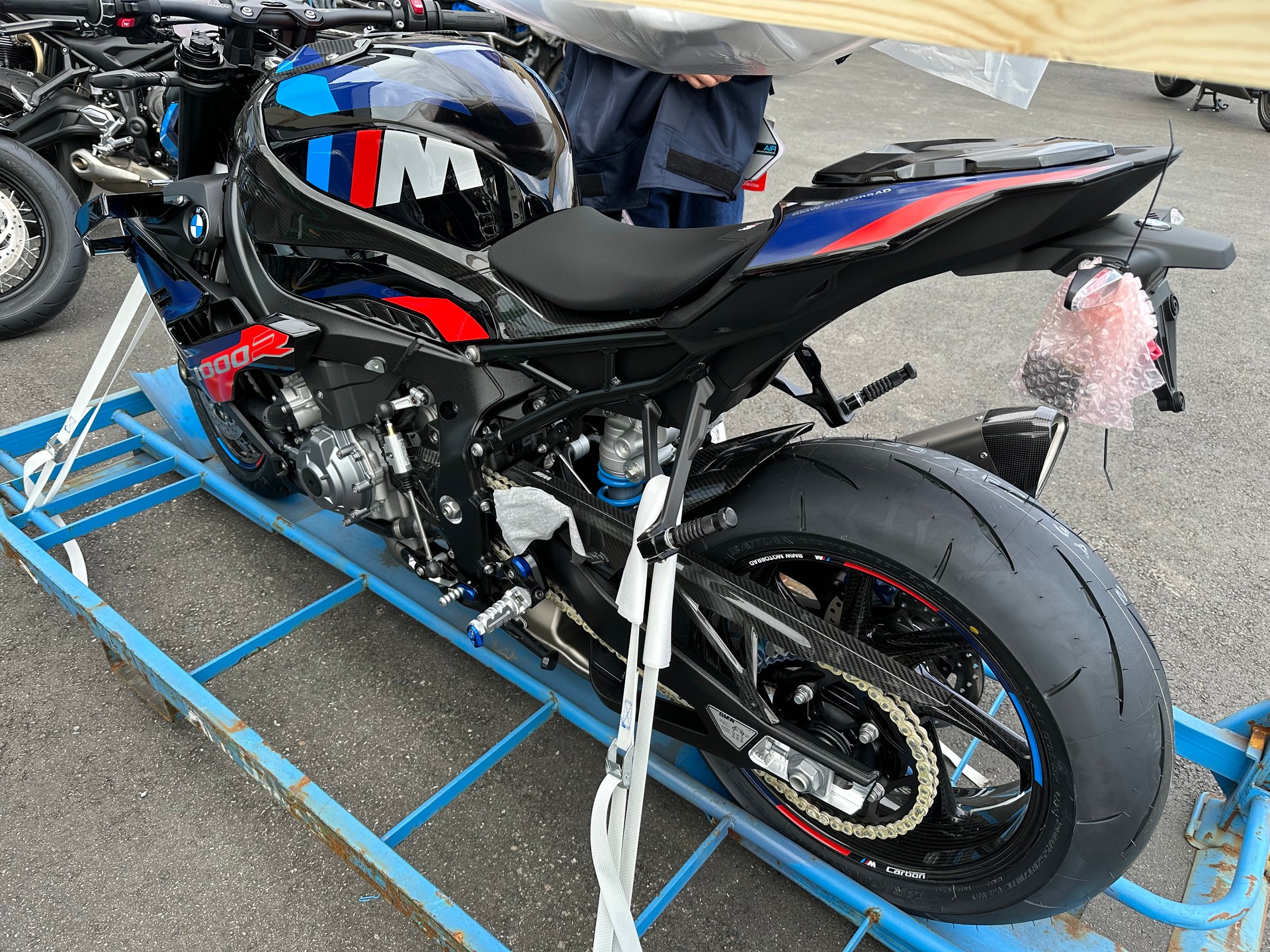 BMW M 1000 R-image-6