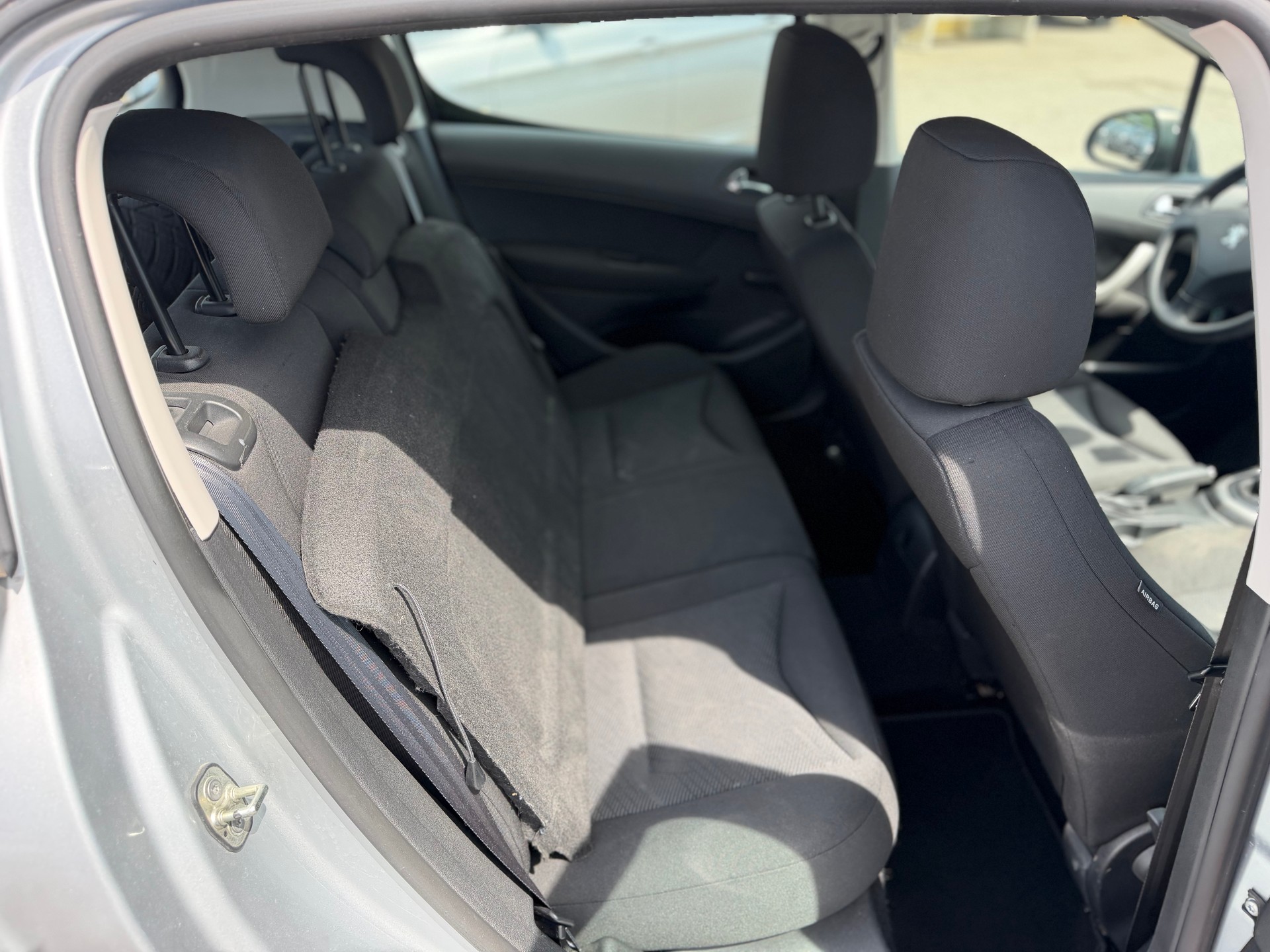 PEUGEOT 308 1.4 16V VTI Access-image-10