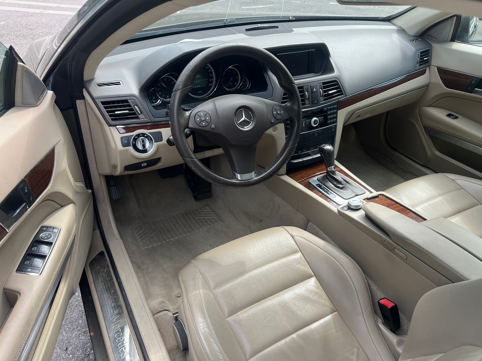 MERCEDES-BENZ E 250 CDI BlueEfficiency Automatic-image-7