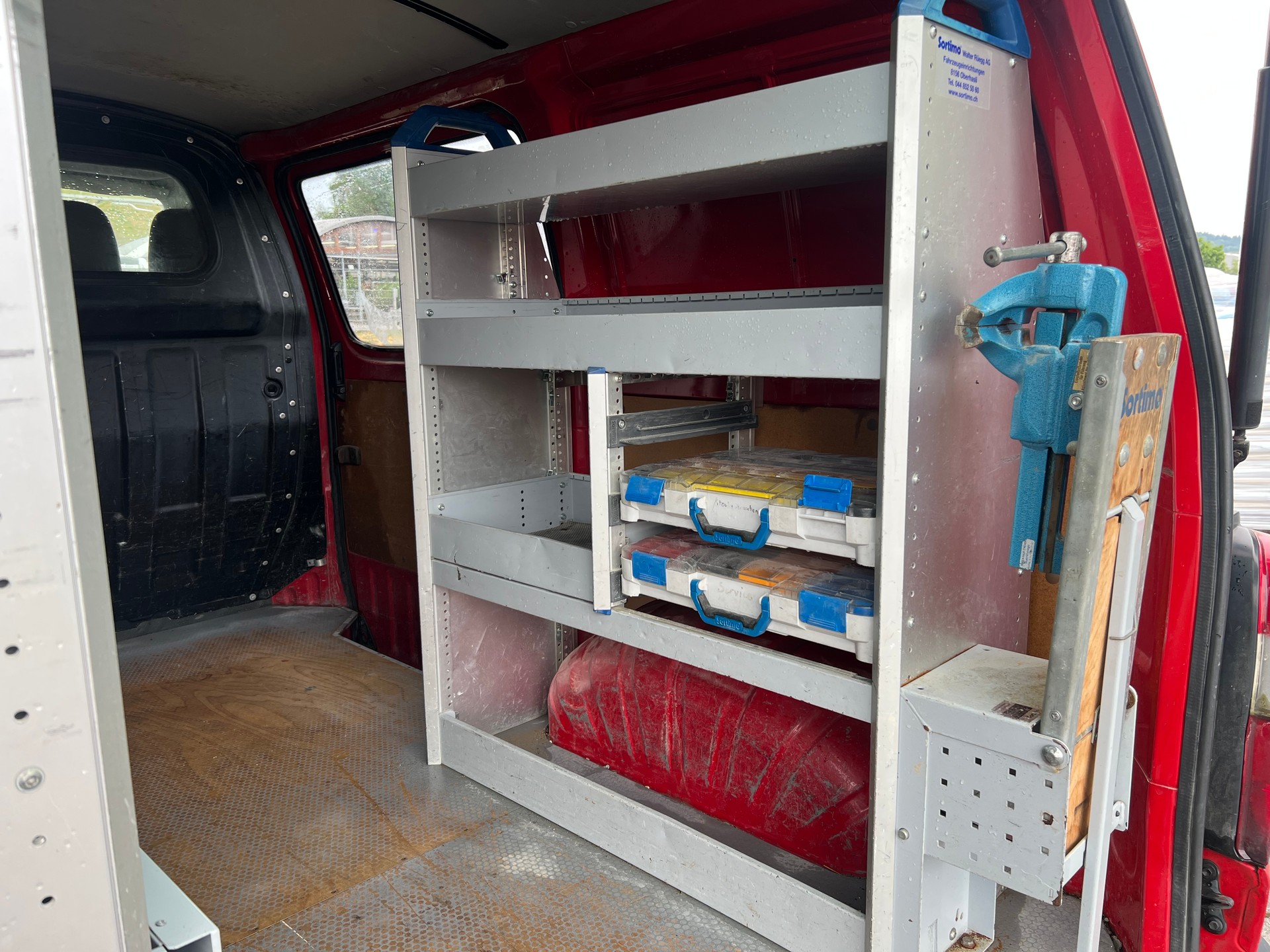 TOYOTA Hiace D-4D Van SWB-image-12