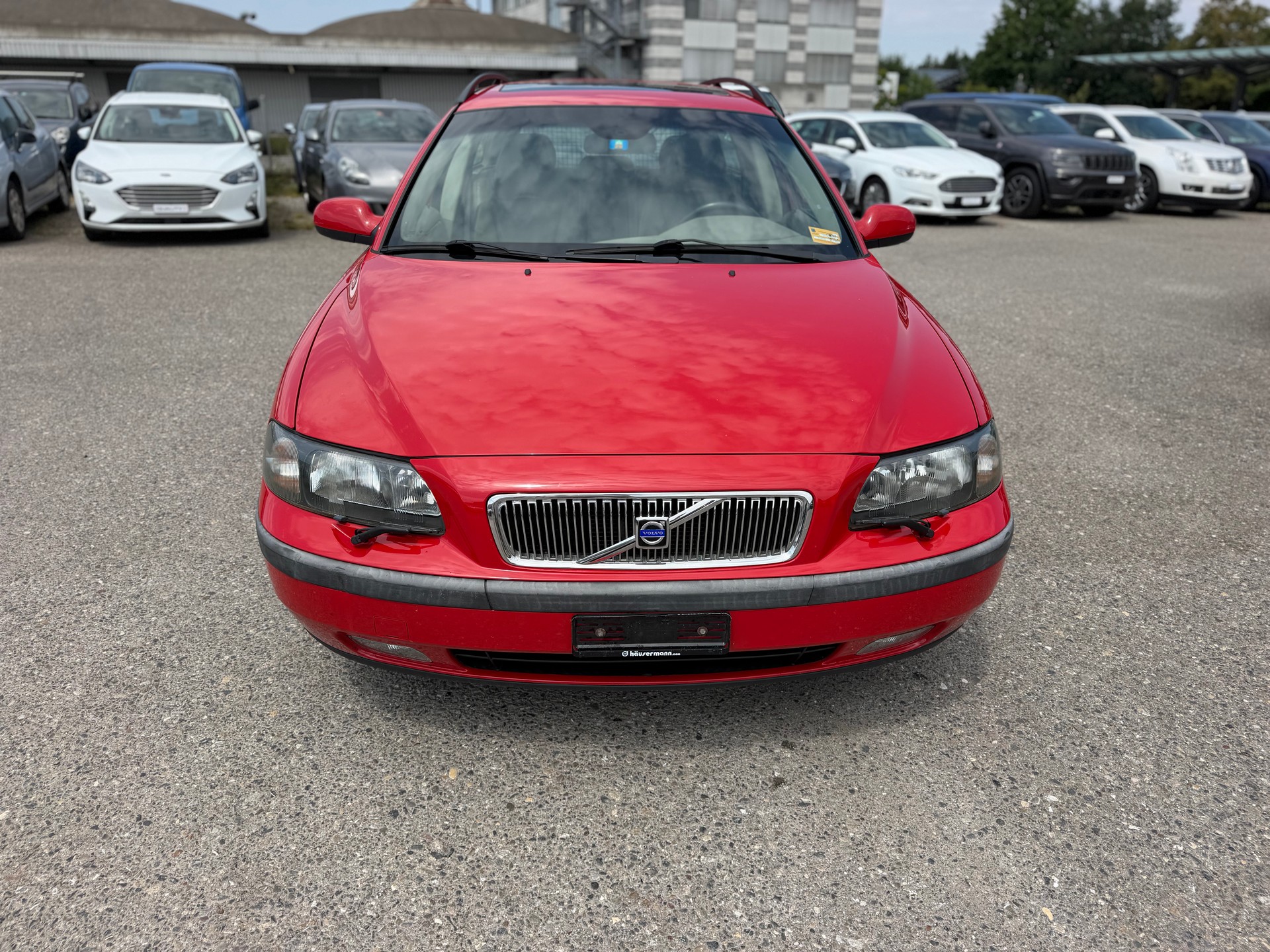 VOLVO V70 2.4 Bi-Fuel-showroom-element-1