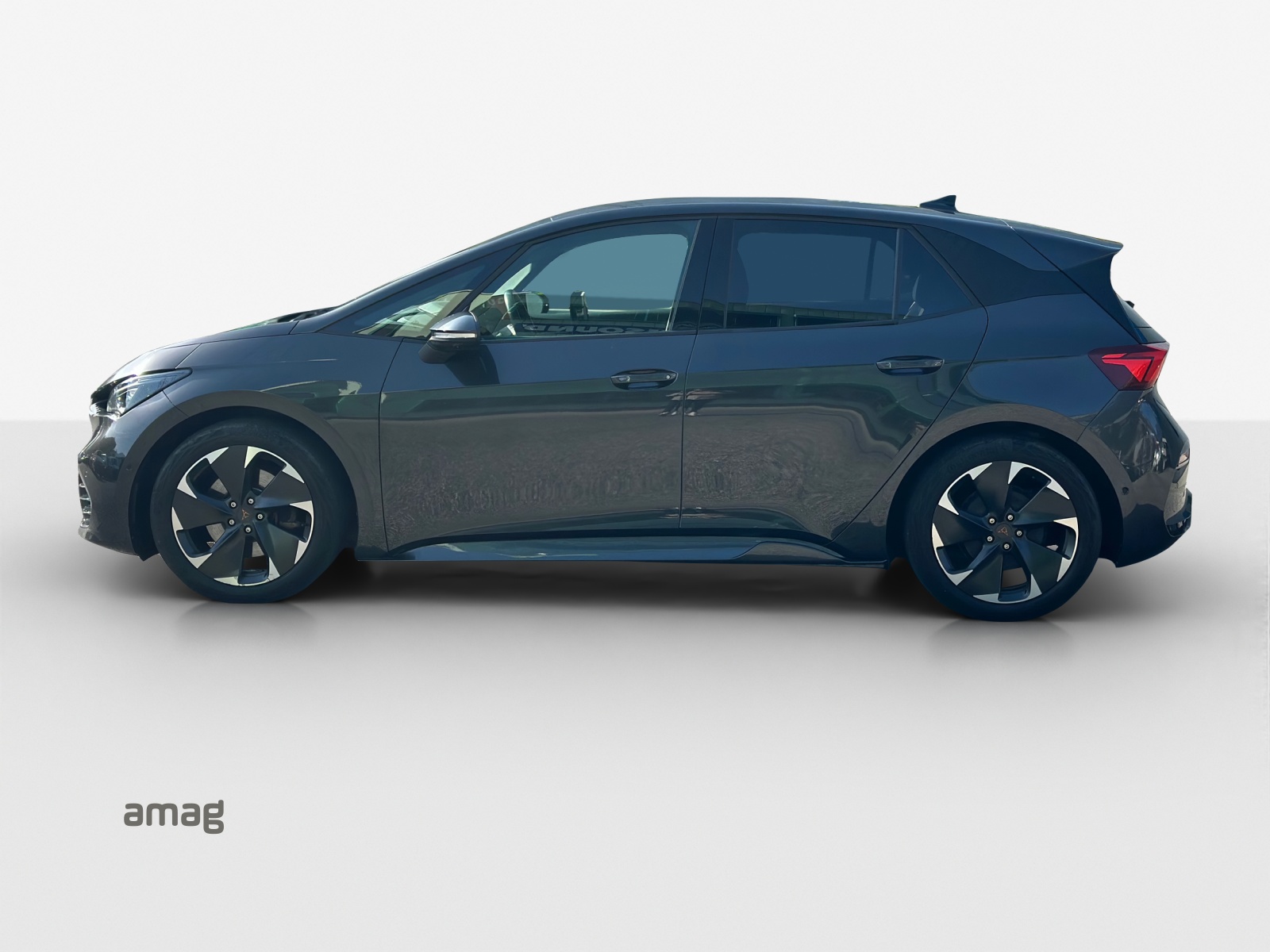 CUPRA Born 77 kWh e-Boost-showroom-element-1