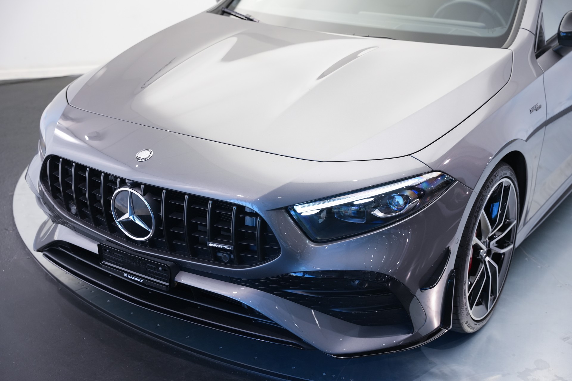 MERCEDES-BENZ A AMG 35 4Matic+ 8G-DCT *CH-Fahrzeug* *Panorama* *HuD* *Burmester*-image-45