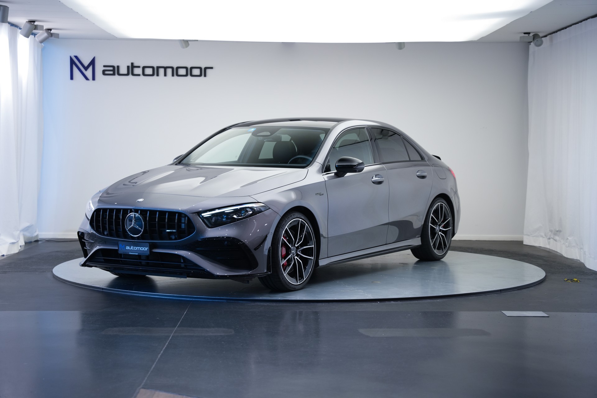 MERCEDES-BENZ A AMG 35 4Matic+ 8G-DCT *CH-Fahrzeug* *Panorama* *HuD* *Burmester*