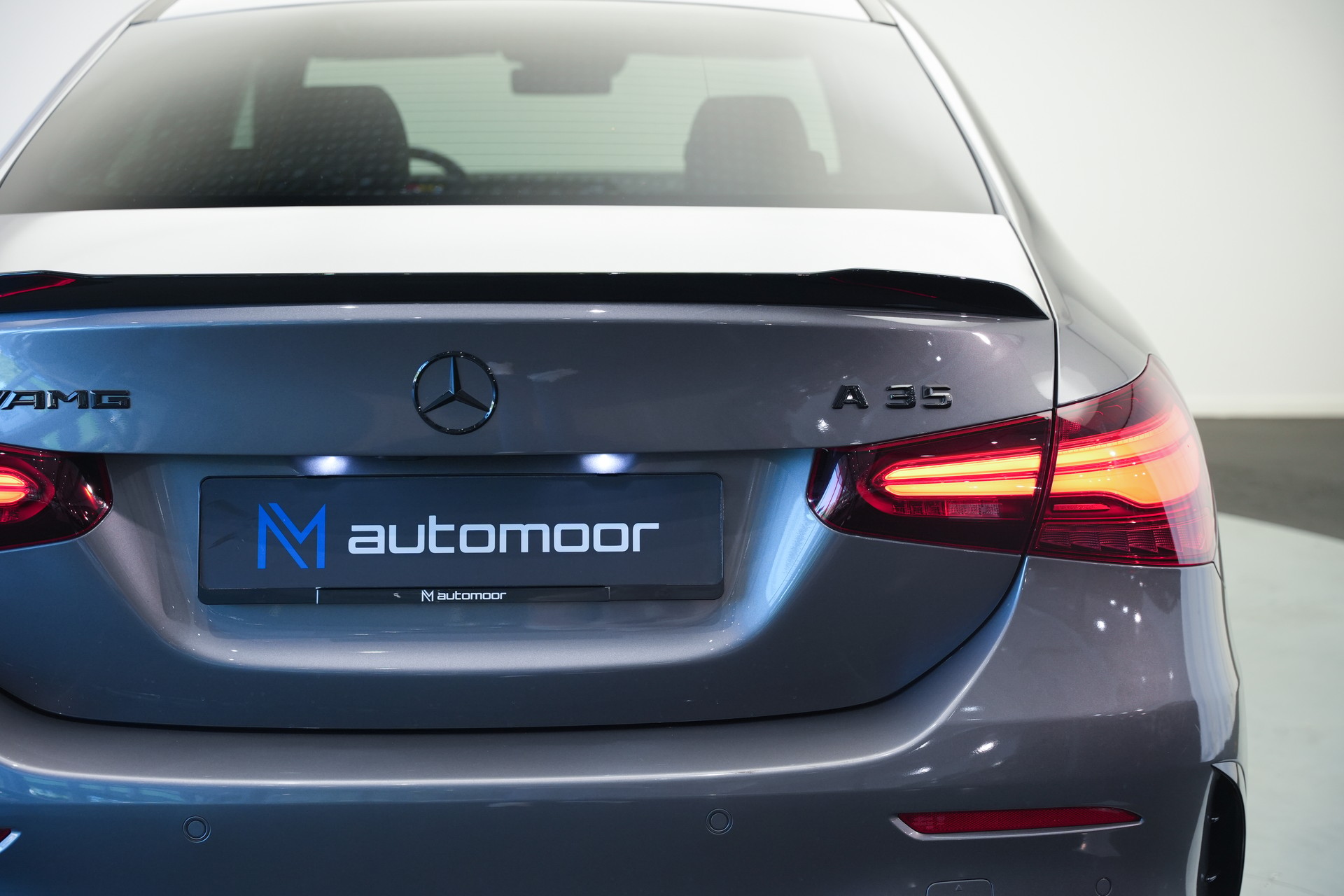 MERCEDES-BENZ A AMG 35 4Matic+ 8G-DCT *CH-Fahrzeug* *Panorama* *HuD* *Burmester*-image-39