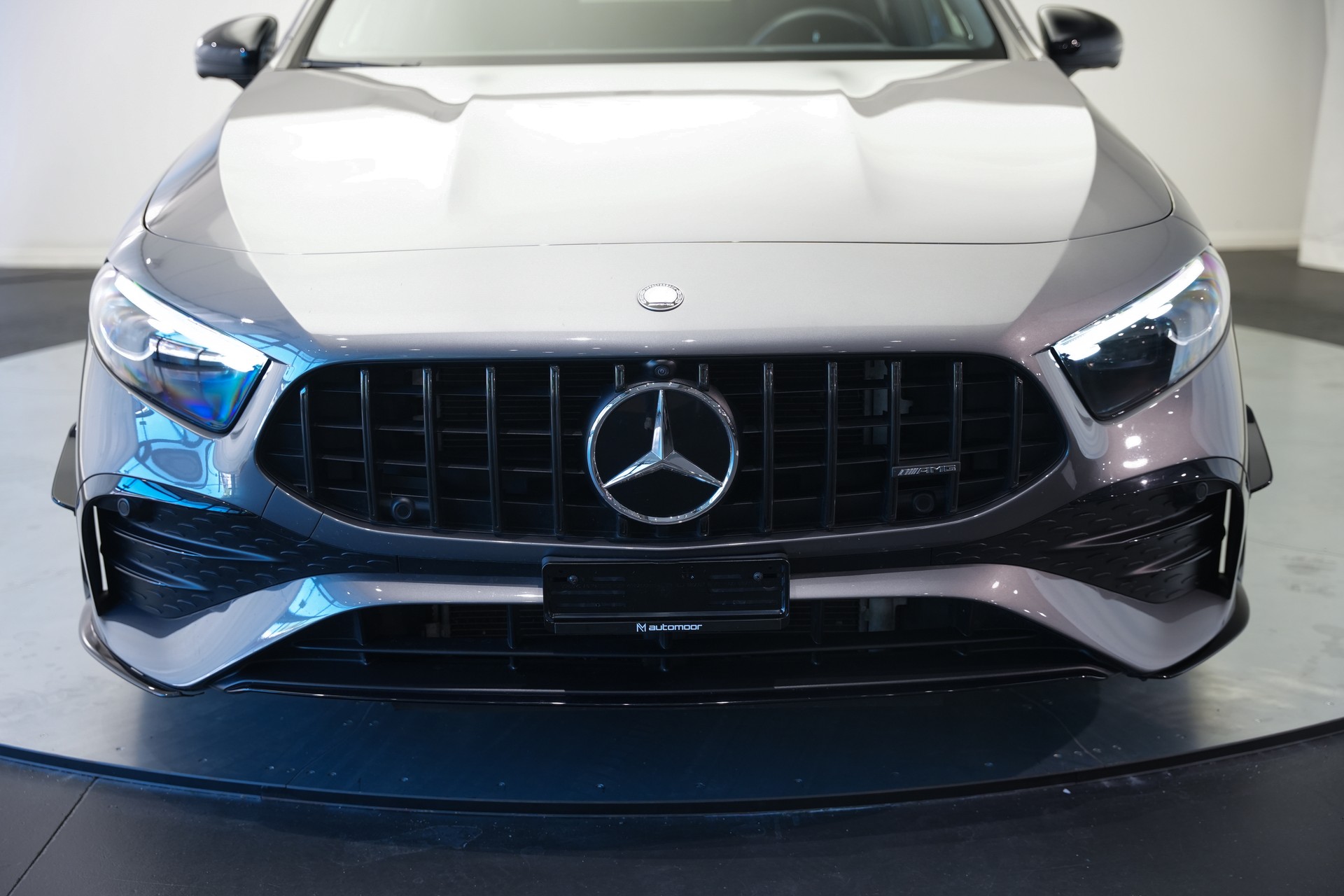 MERCEDES-BENZ A AMG 35 4Matic+ 8G-DCT *CH-Fahrzeug* *Panorama* *HuD* *Burmester*-image-52