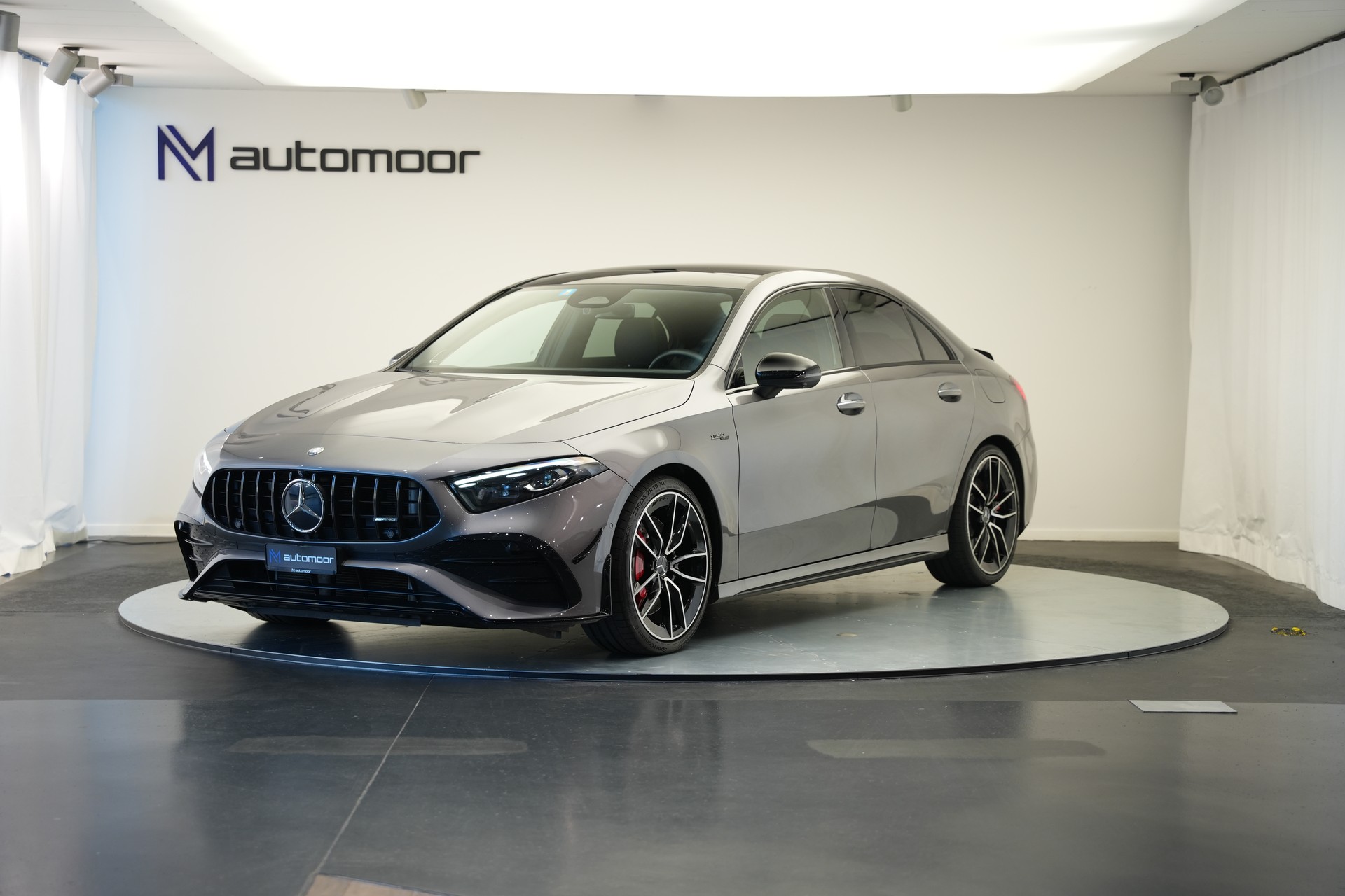 MERCEDES-BENZ A AMG 35 4Matic+ 8G-DCT *CH-Fahrzeug* *Panorama* *HuD* *Burmester*