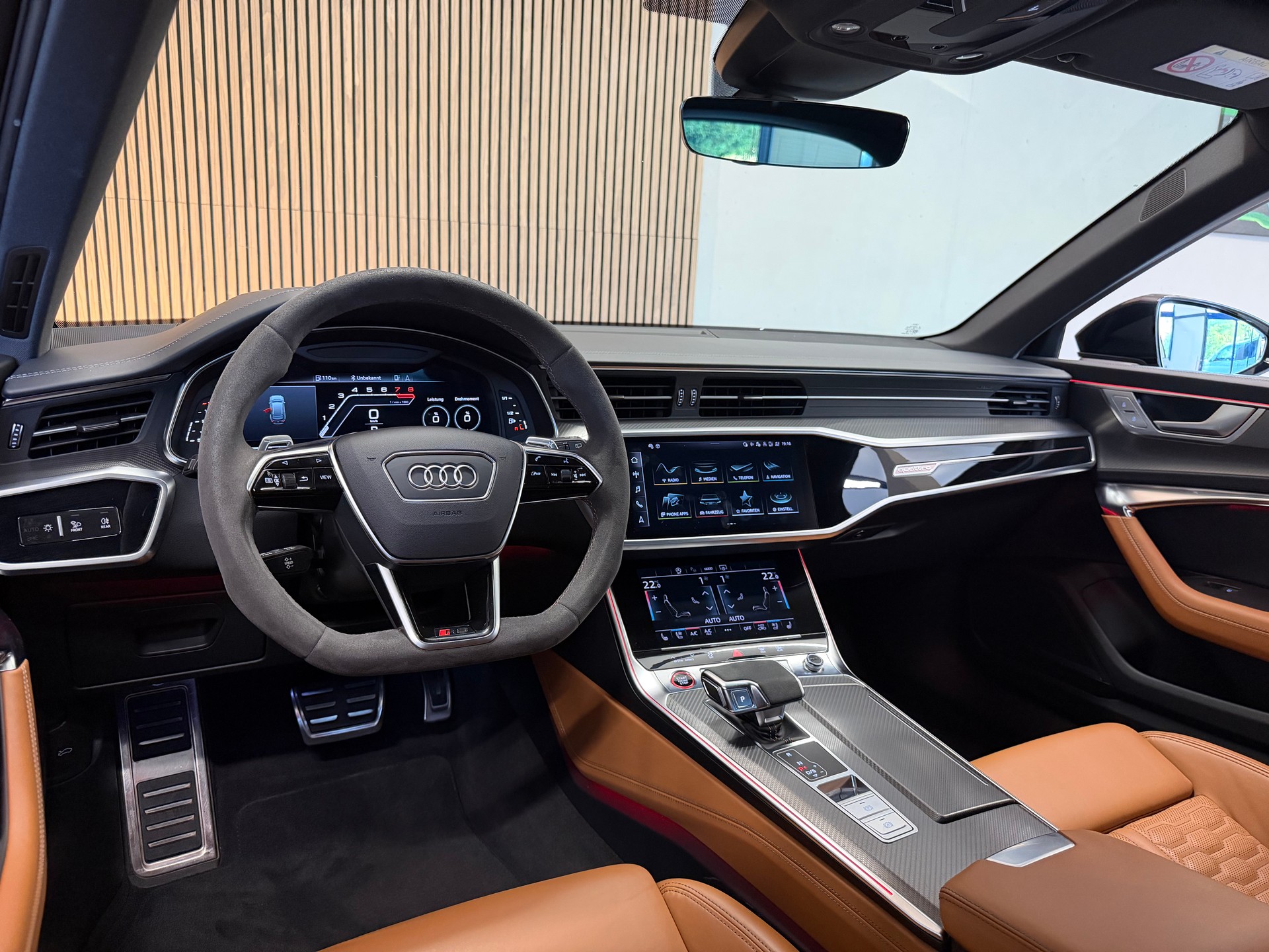 AUDI RS6 Avant 4.0 TFSI V8 quattro-image-17