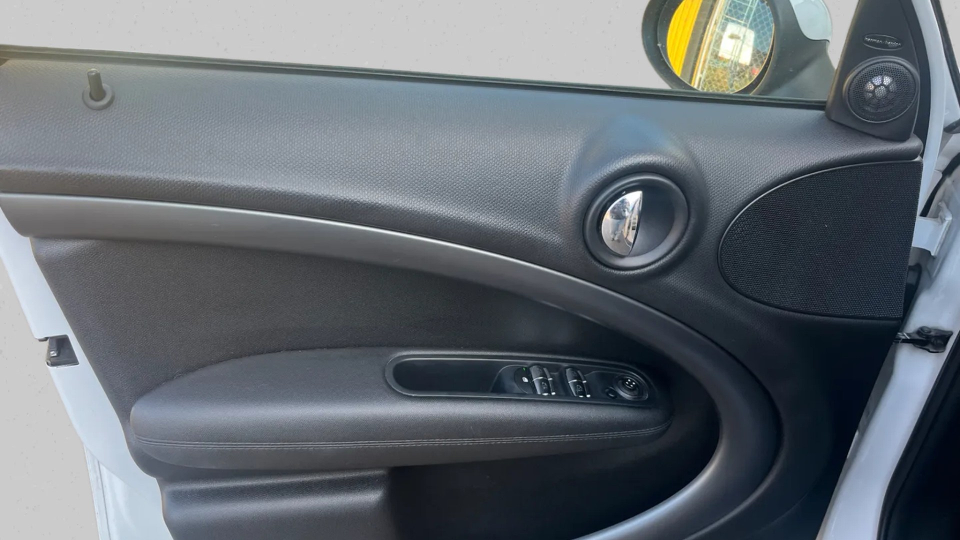 MINI Countryman Cooper S ALL4 Steptronic (offre exceptionnelle)-image-9