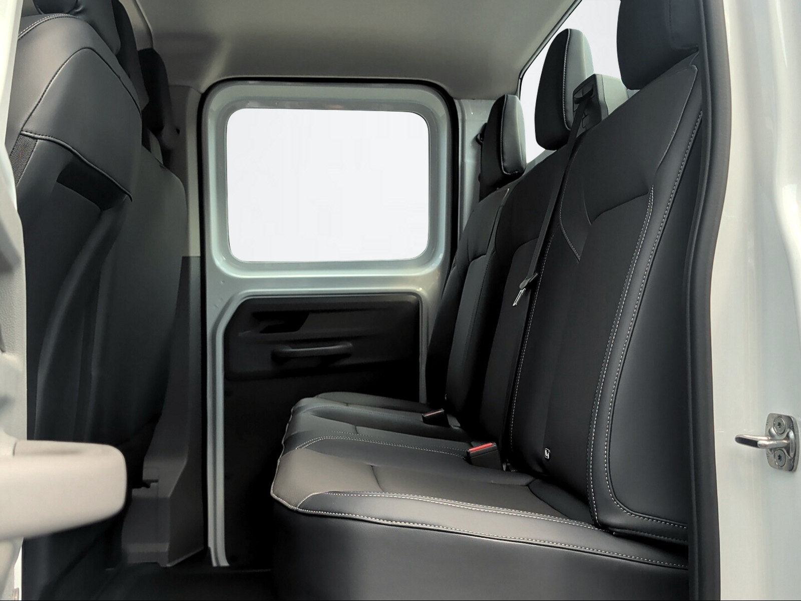VW Transporter DKab. 2.0 TDI 110-image-6