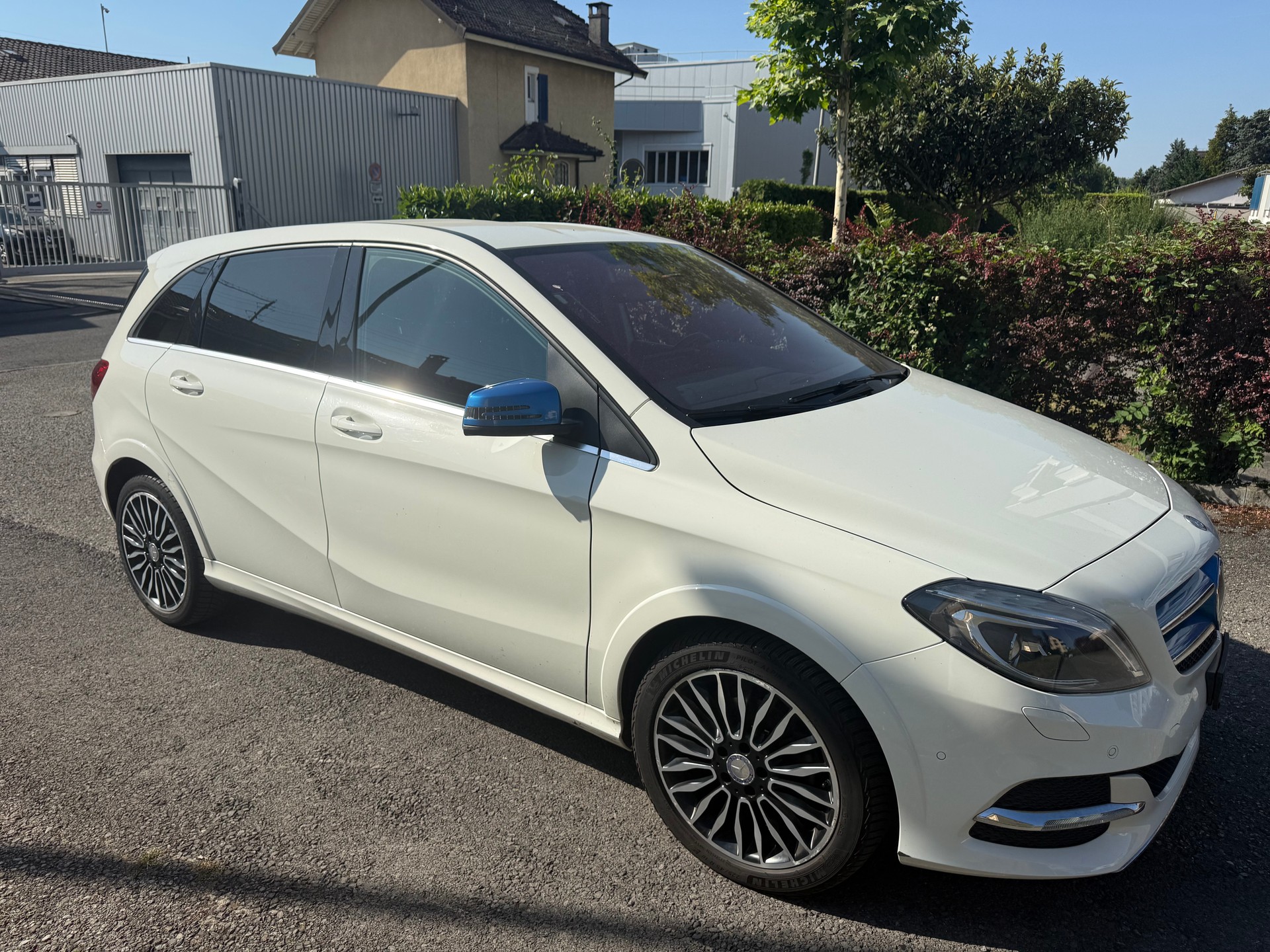 MERCEDES-BENZ B Electric Drive-image-5