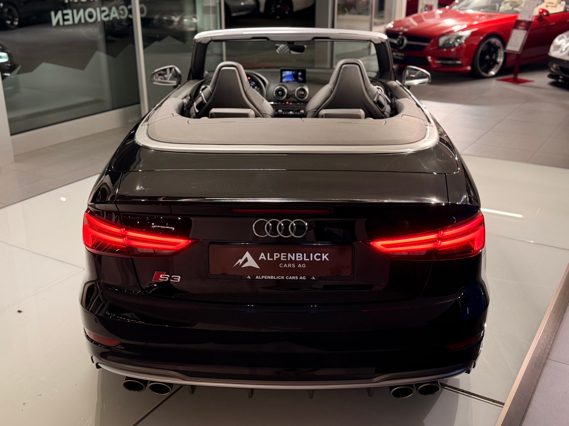 AUDI S3 Cabriolet 2.0 TFSI quattro S-tronic-image-7