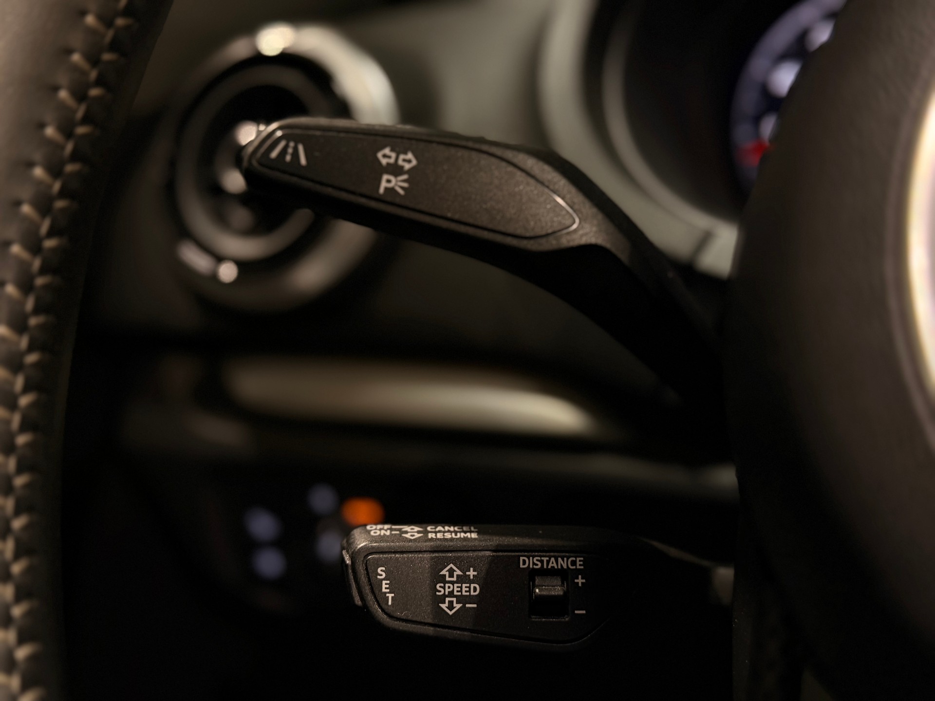 AUDI S3 Cabriolet 2.0 TFSI quattro S-tronic-image-28