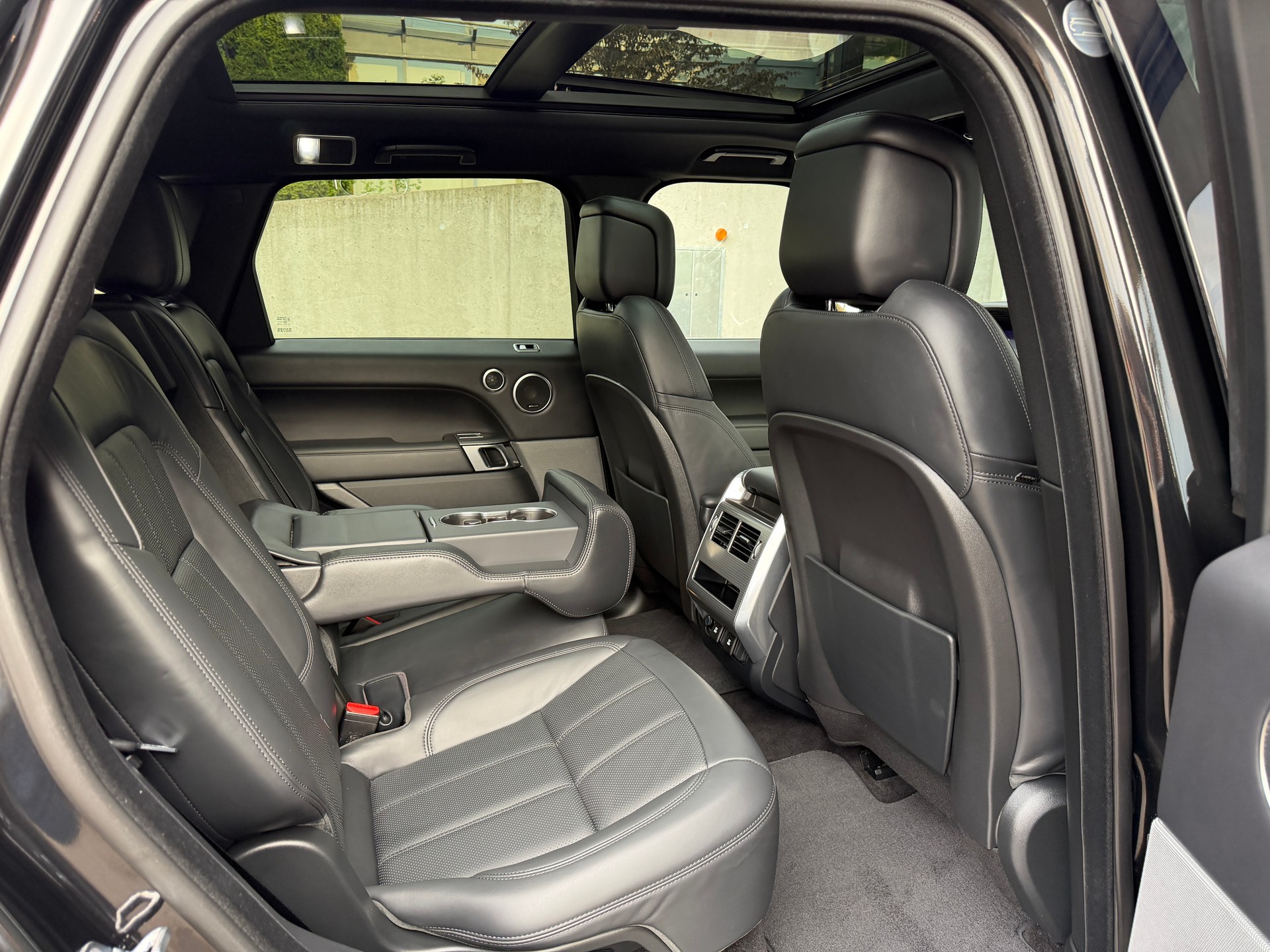 LAND ROVER Range Rover Sport D300 3.0D I6 MHEV HSE Dynamic Automatic-image-17