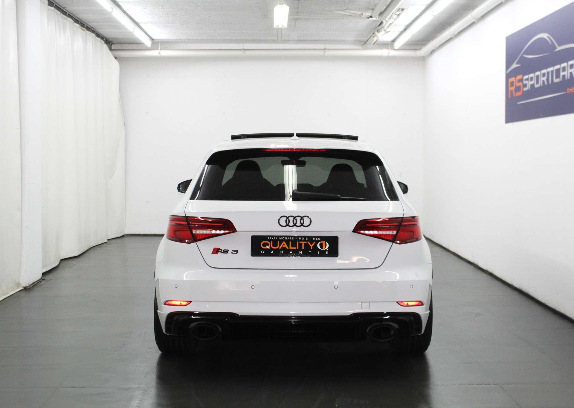 AUDI RS3 Sportback 2.5 TSI quattro S-tronic RS-Designpaket / OHNE OPF / CH-Fahrzeug-image-5