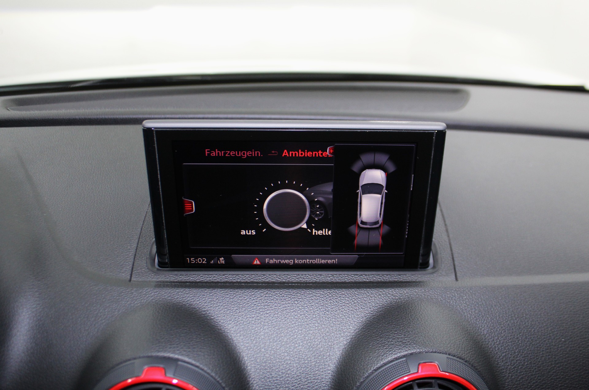 AUDI RS3 Sportback 2.5 TSI quattro S-tronic RS-Designpaket / OHNE OPF / CH-Fahrzeug-image-28