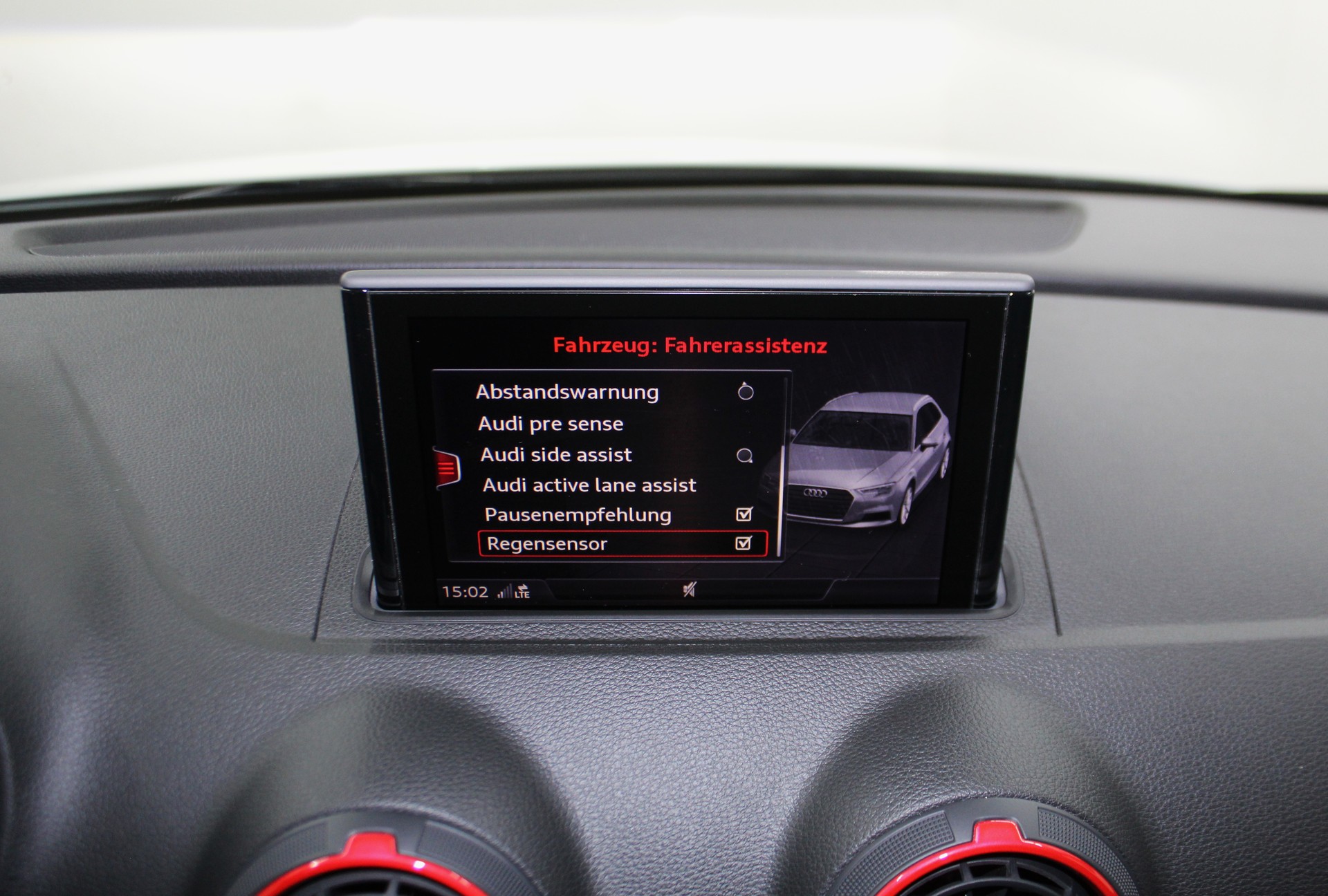 AUDI RS3 Sportback 2.5 TSI quattro S-tronic RS-Designpaket / OHNE OPF / CH-Fahrzeug-image-26