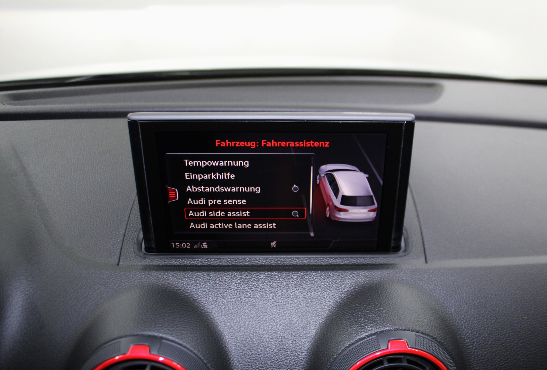 AUDI RS3 Sportback 2.5 TSI quattro S-tronic RS-Designpaket / OHNE OPF / CH-Fahrzeug-image-25
