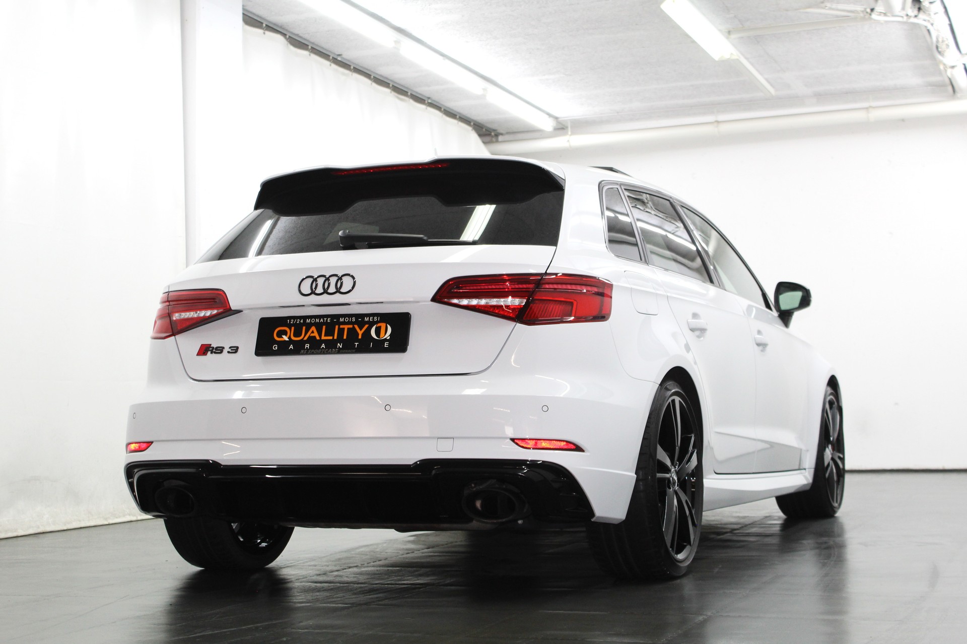AUDI RS3 Sportback 2.5 TSI quattro S-tronic RS-Designpaket / OHNE OPF / CH-Fahrzeug-image-6