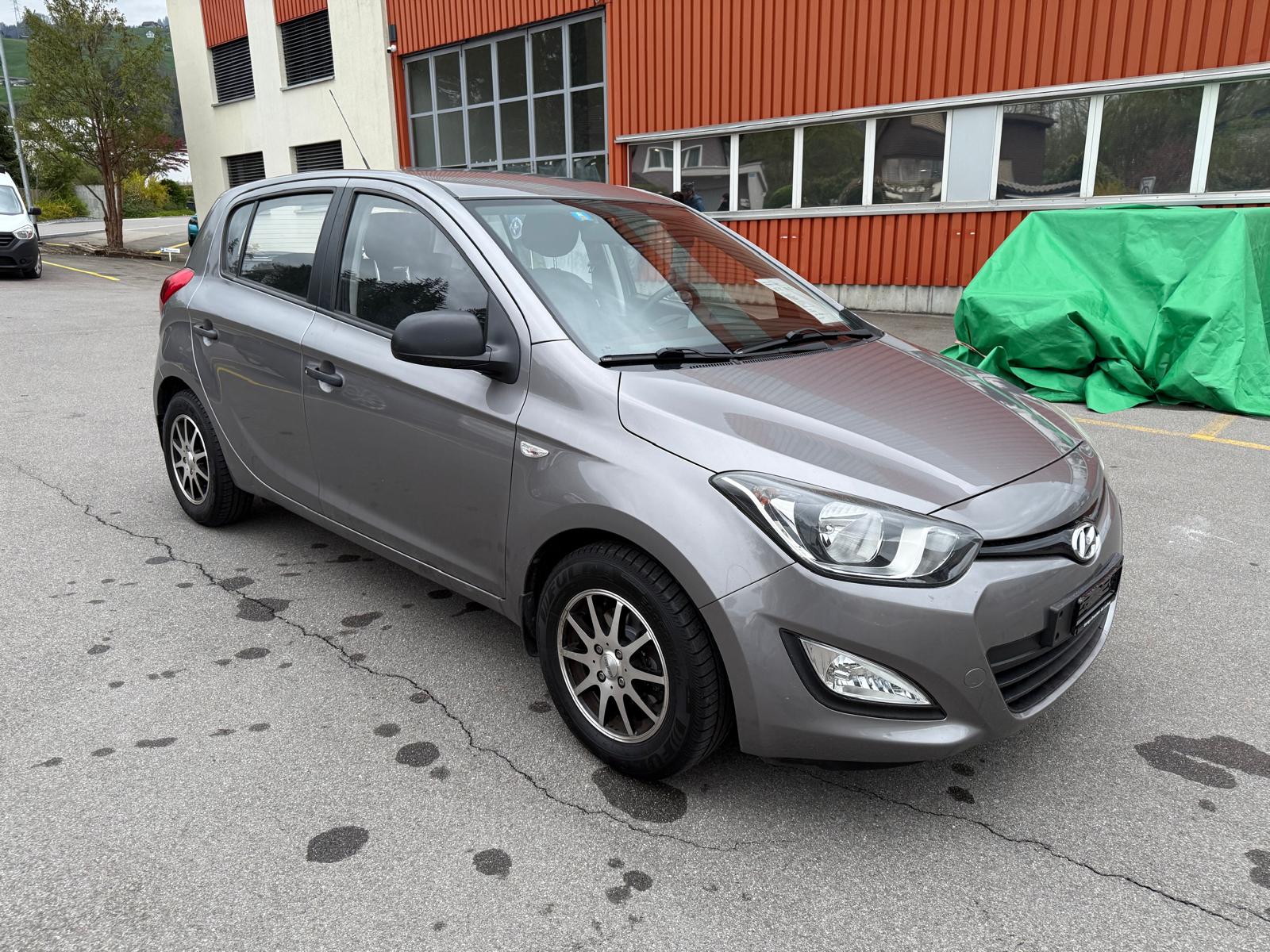 HYUNDAI i20 1.2 Comfort-showroom-element-1