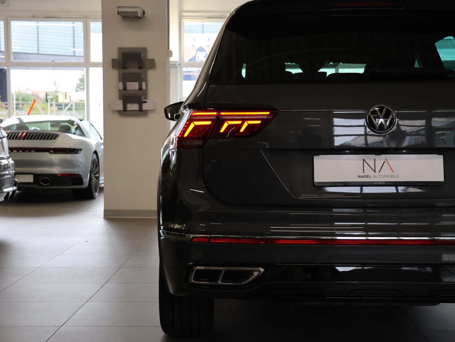 VW Tiguan 2.0TSI R-Line 4Motion DSG *360 Kamera* *Sitzheizung* *Harman/Kardon*-image-6