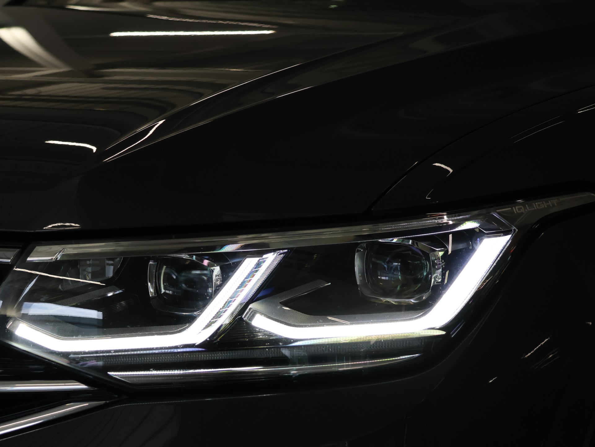 VW Tiguan 2.0TSI R-Line 4Motion DSG *360 Kamera* *Sitzheizung* *Harman/Kardon*-image-4