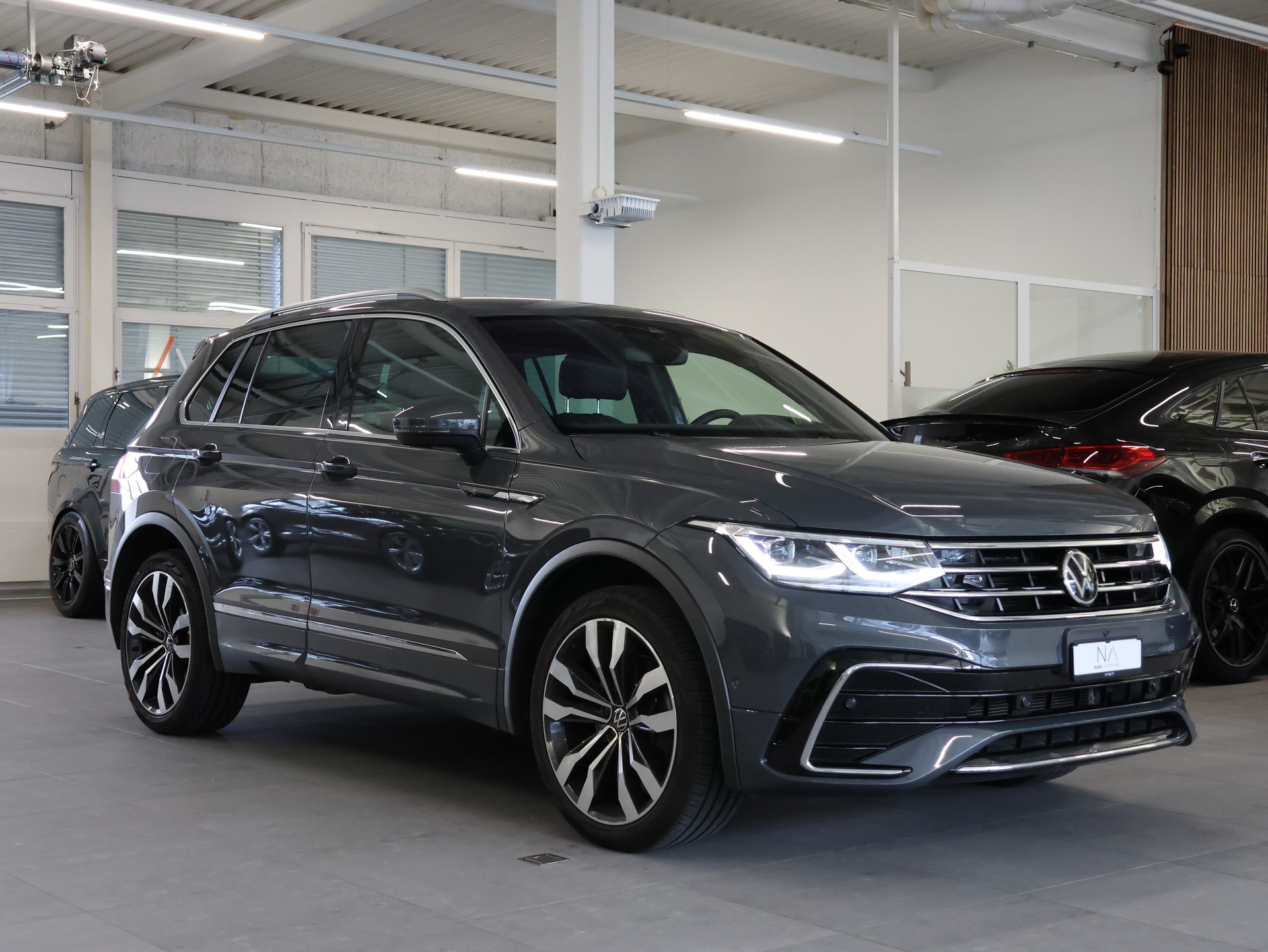 VW Tiguan 2.0TSI R-Line 4Motion DSG *360 Kamera* *Sitzheizung* *Harman/Kardon*-showroom-element-1