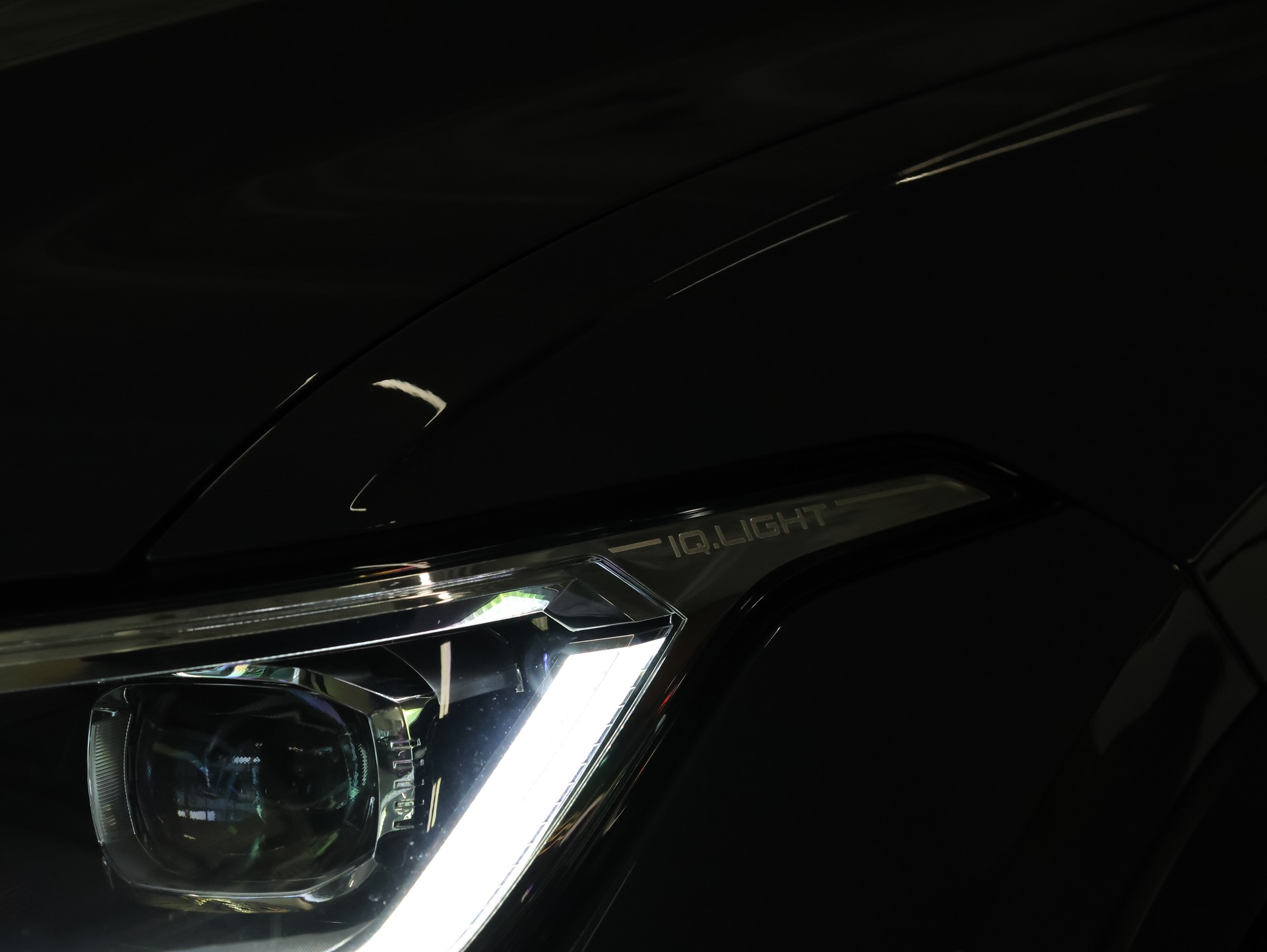 VW Tiguan 2.0TSI R-Line 4Motion DSG *360 Kamera* *Sitzheizung* *Harman/Kardon*-image-5