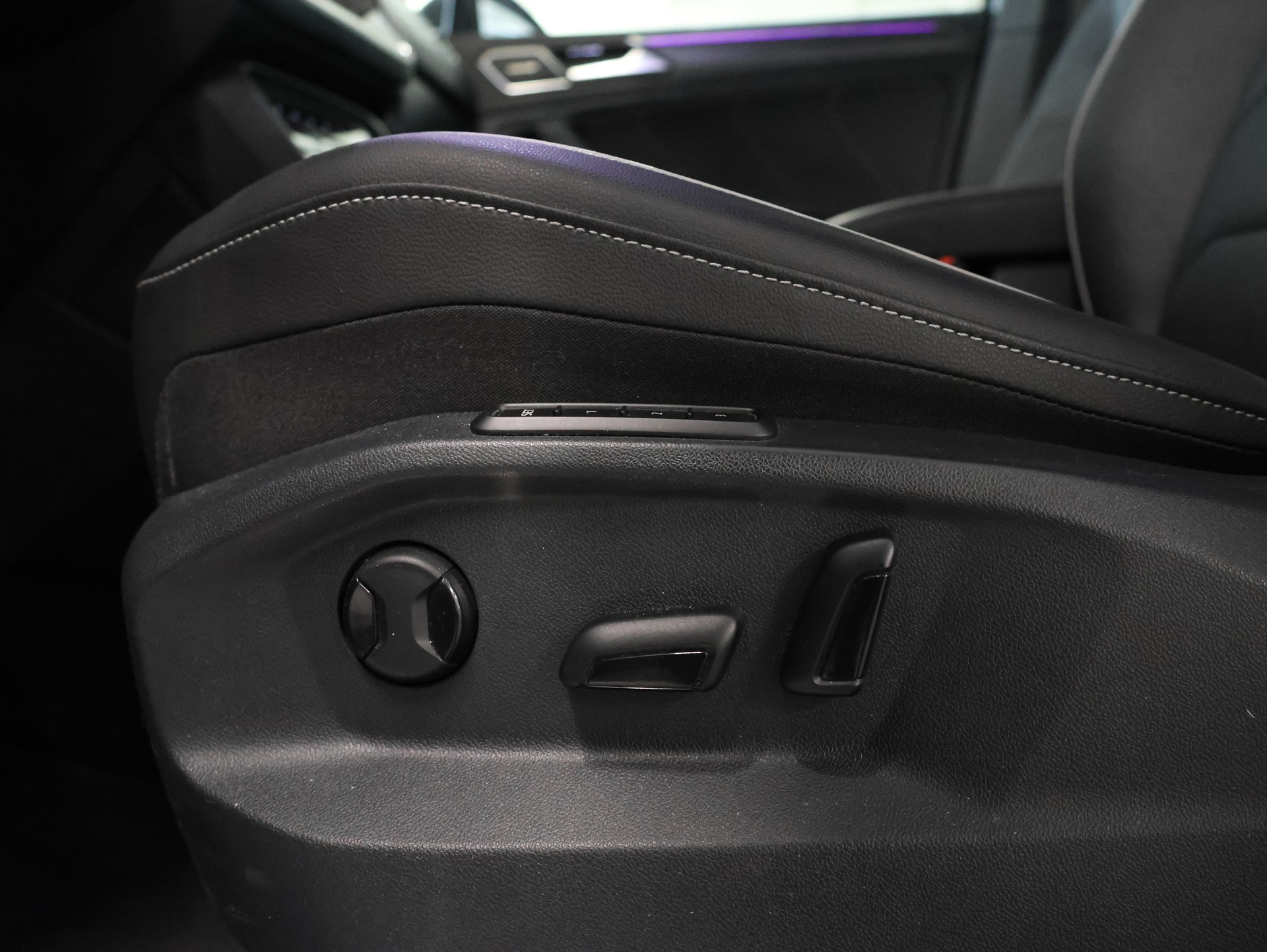 VW Tiguan 2.0TSI R-Line 4Motion DSG *360 Kamera* *Sitzheizung* *Harman/Kardon*-image-20