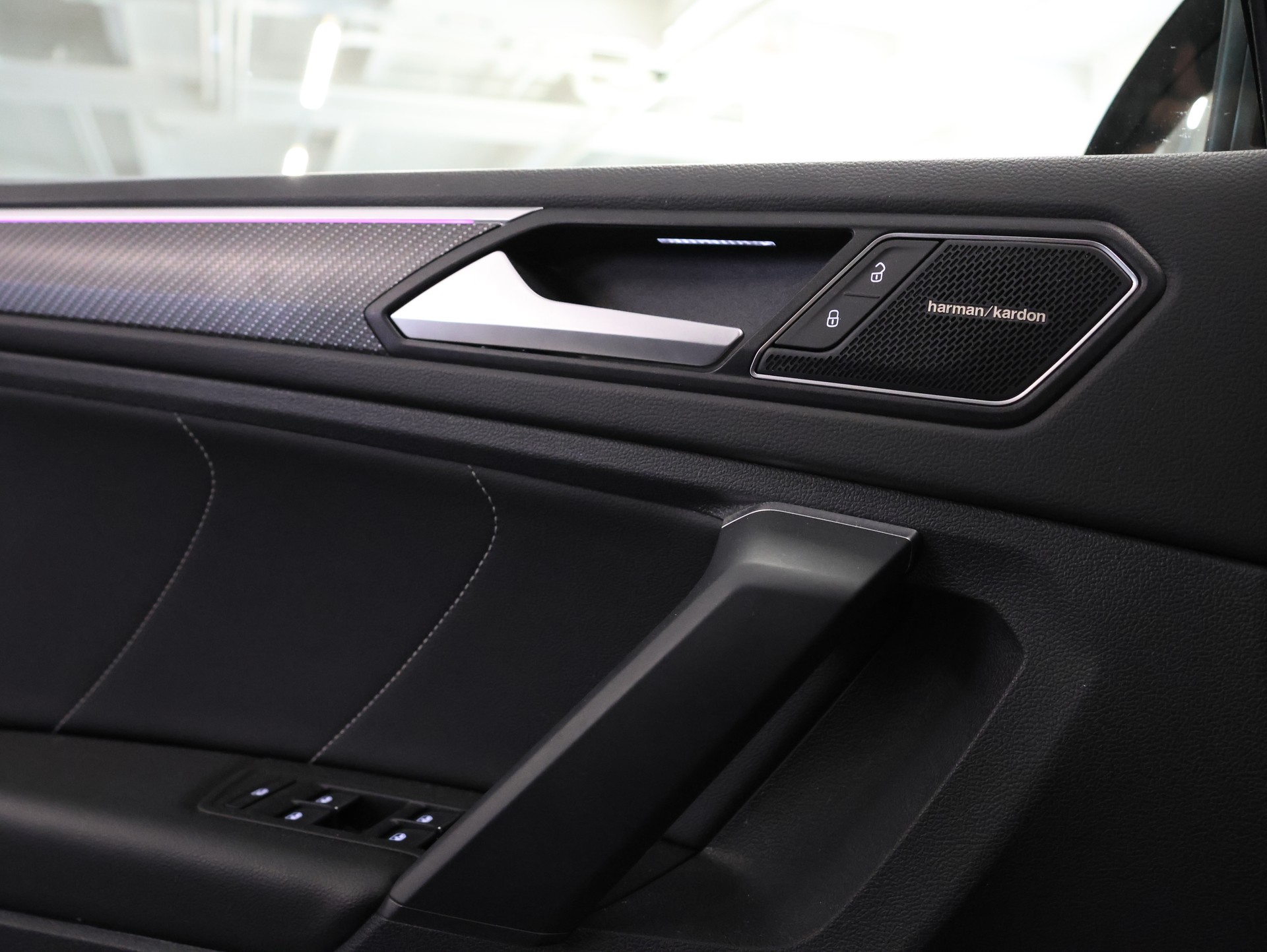 VW Tiguan 2.0TSI R-Line 4Motion DSG *360 Kamera* *Sitzheizung* *Harman/Kardon*-image-35