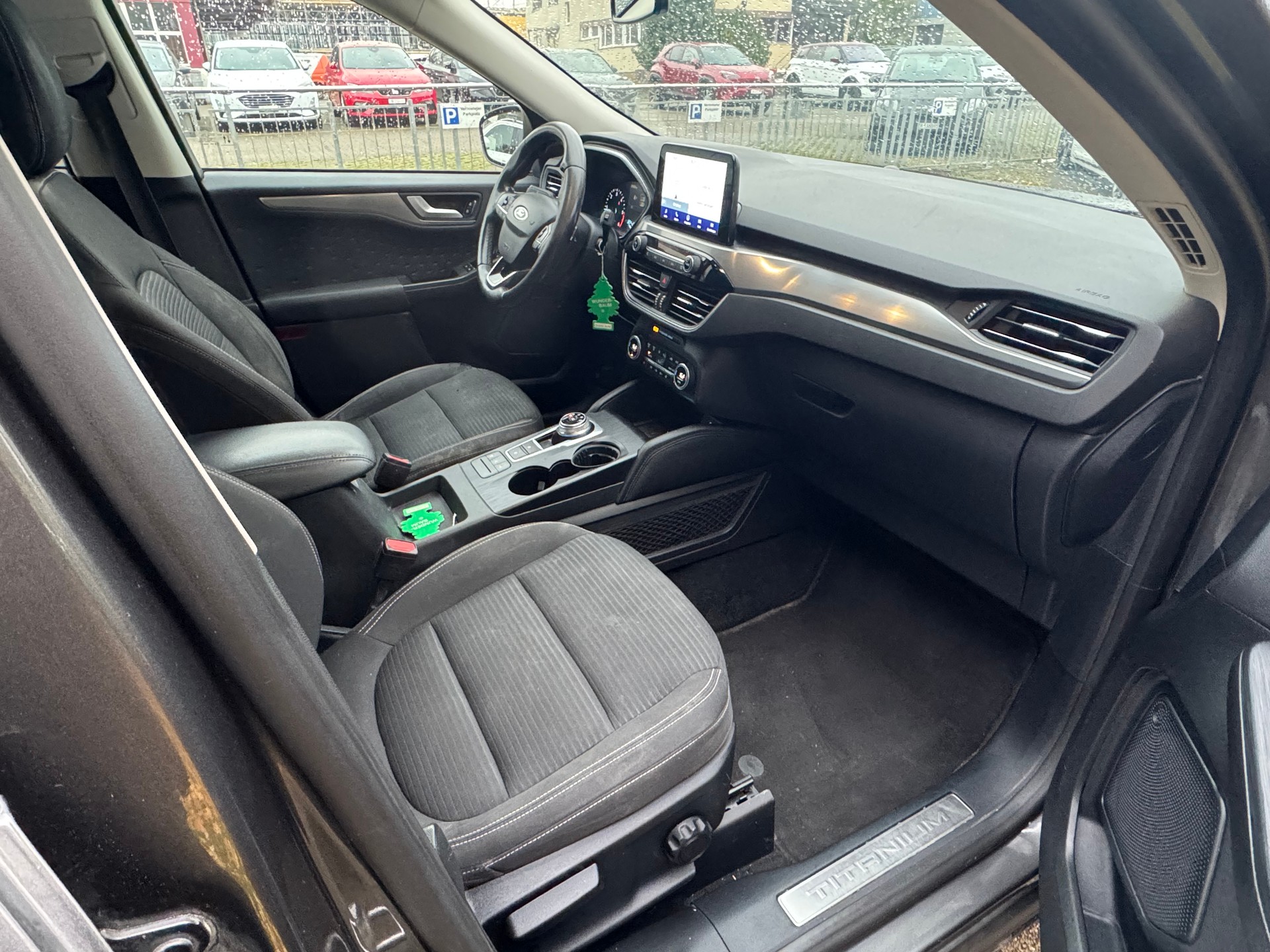 FORD Kuga 2.0 TDCi EcoBlue Titanium X 4WD-image-8