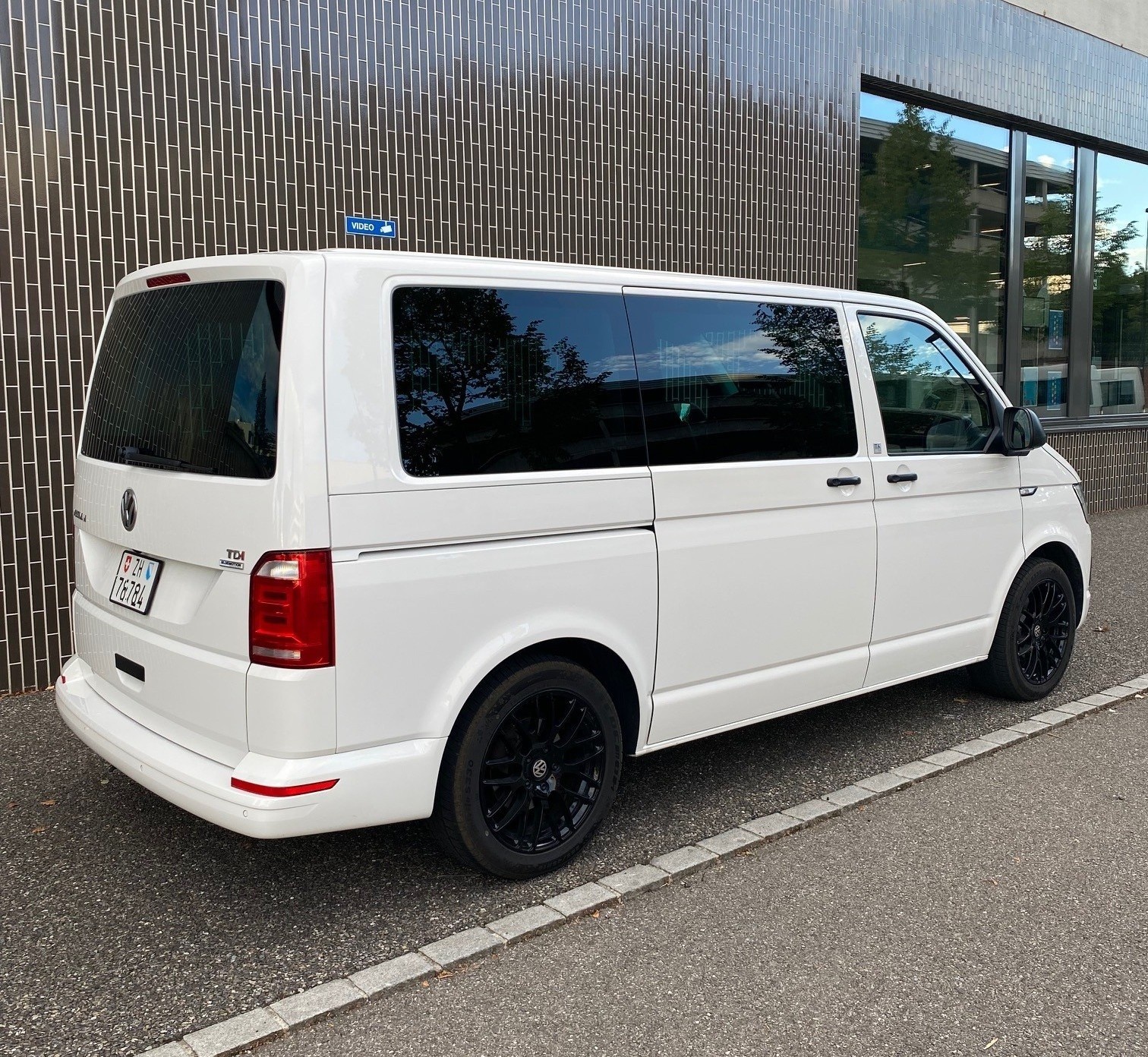 VW T6 Multivan 2.0 TDI Liberty-image-2