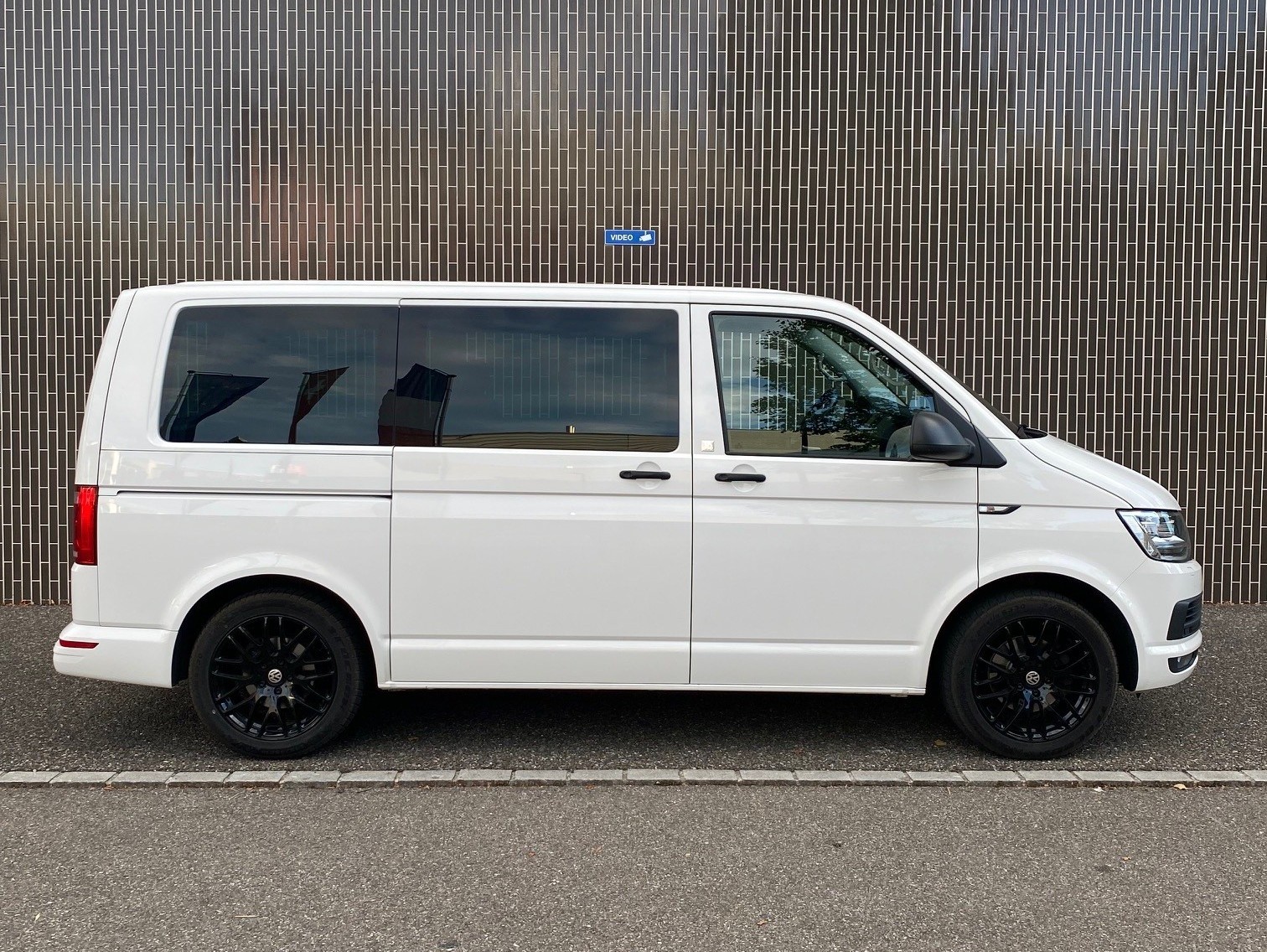 VW T6 Multivan 2.0 TDI Liberty-image-1