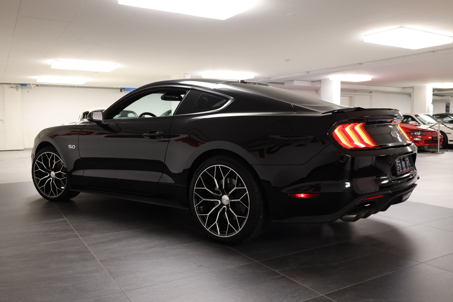 FORD Mustang 5.0 V8 GT-image-6